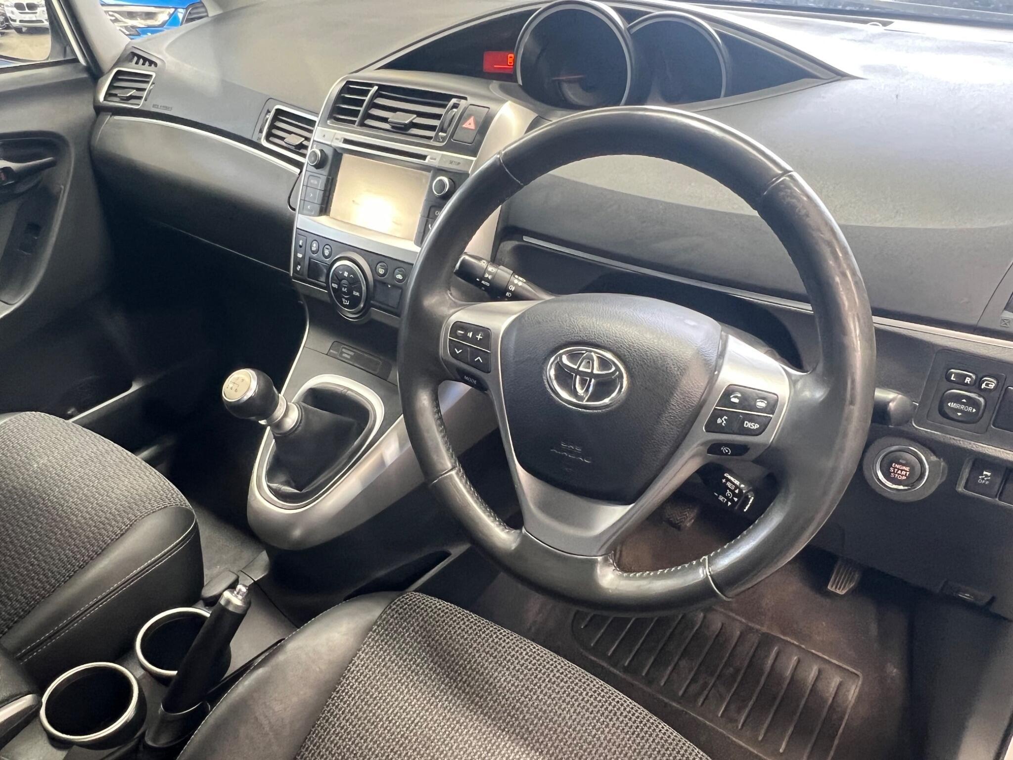 Toyota Verso - Image 18