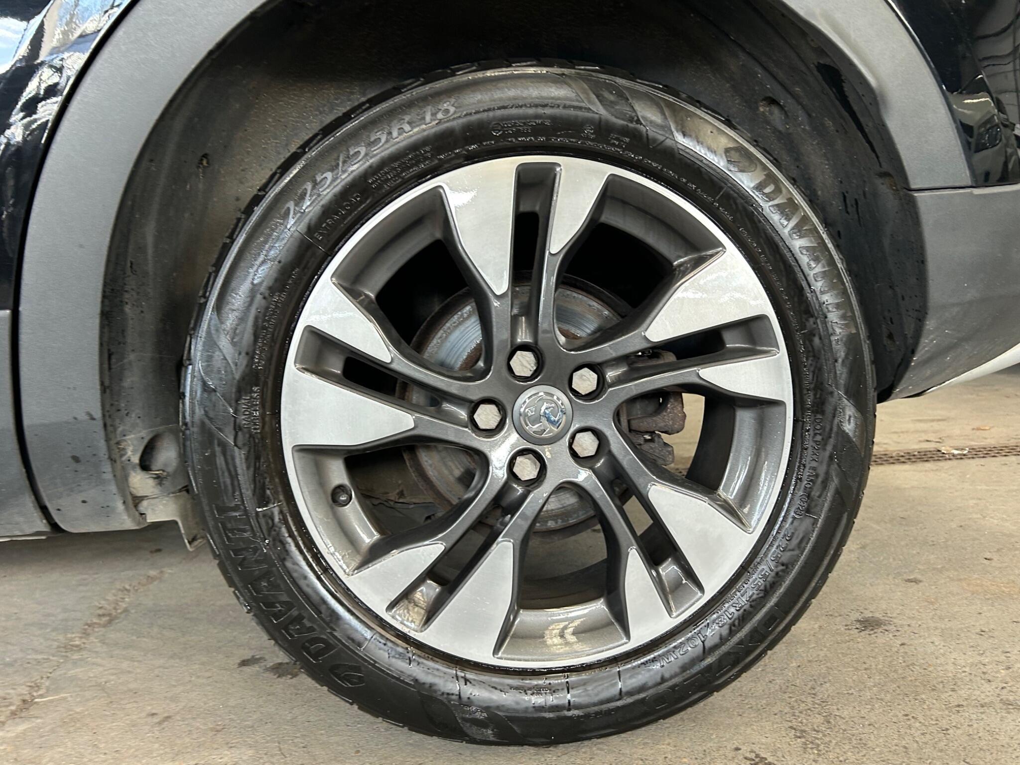 Vauxhall Grandland X - Image 32