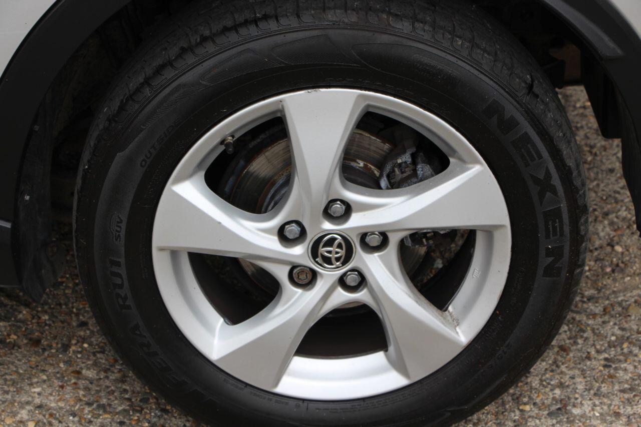 Toyota C-Hr - Image 13