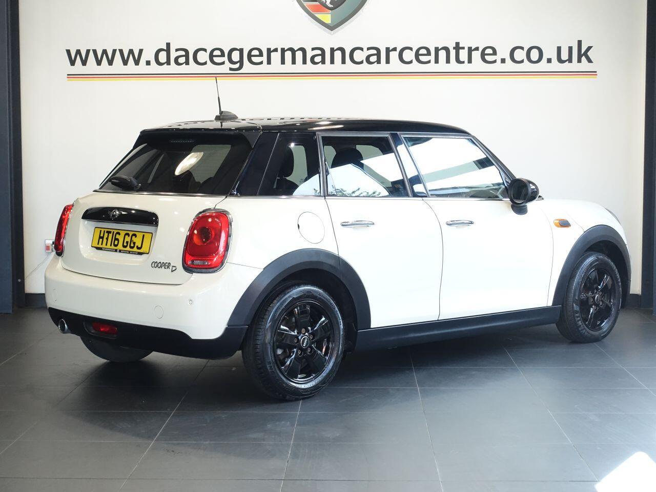 MINI Hatch - Image 6