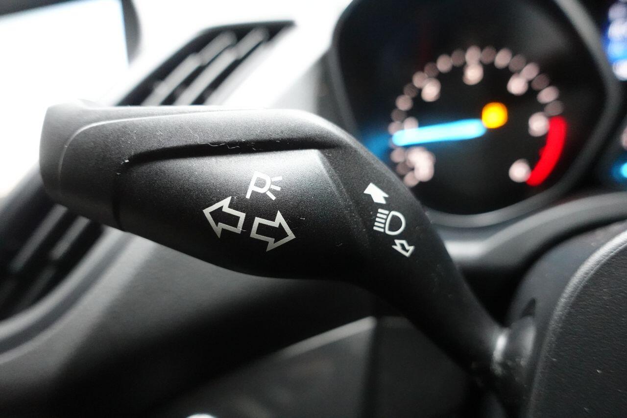 Ford Kuga - Image 41