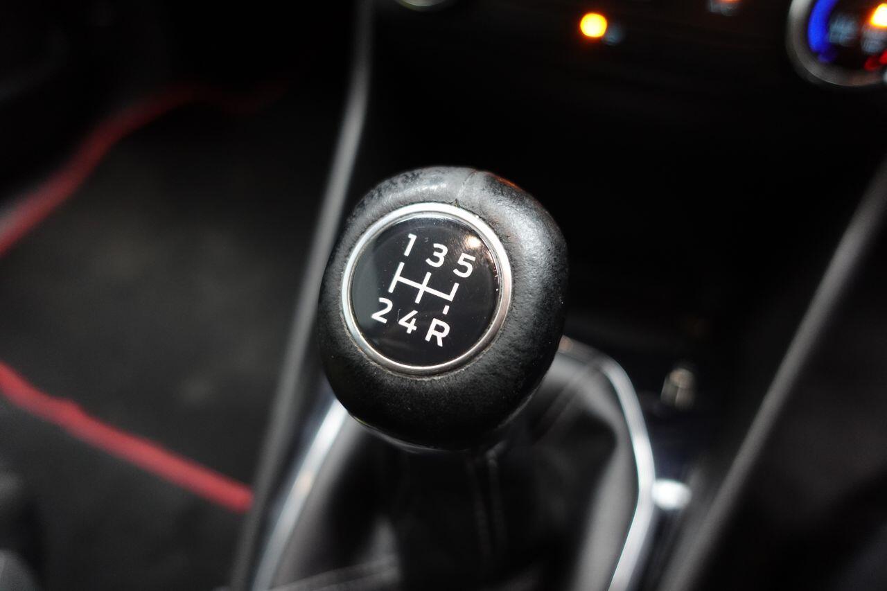 Ford Fiesta - Image 36