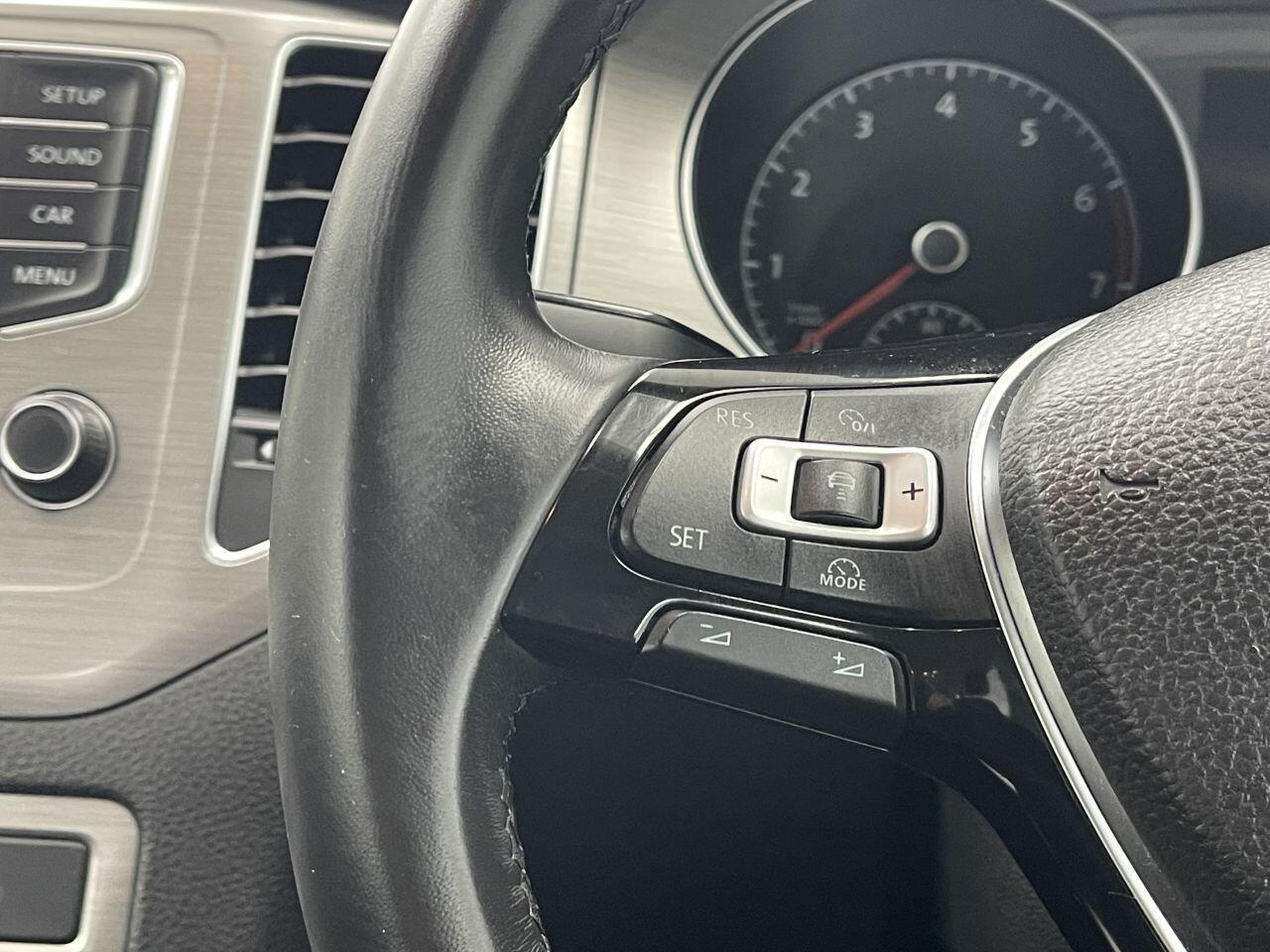 Volkswagen GOLF SV - Image 34