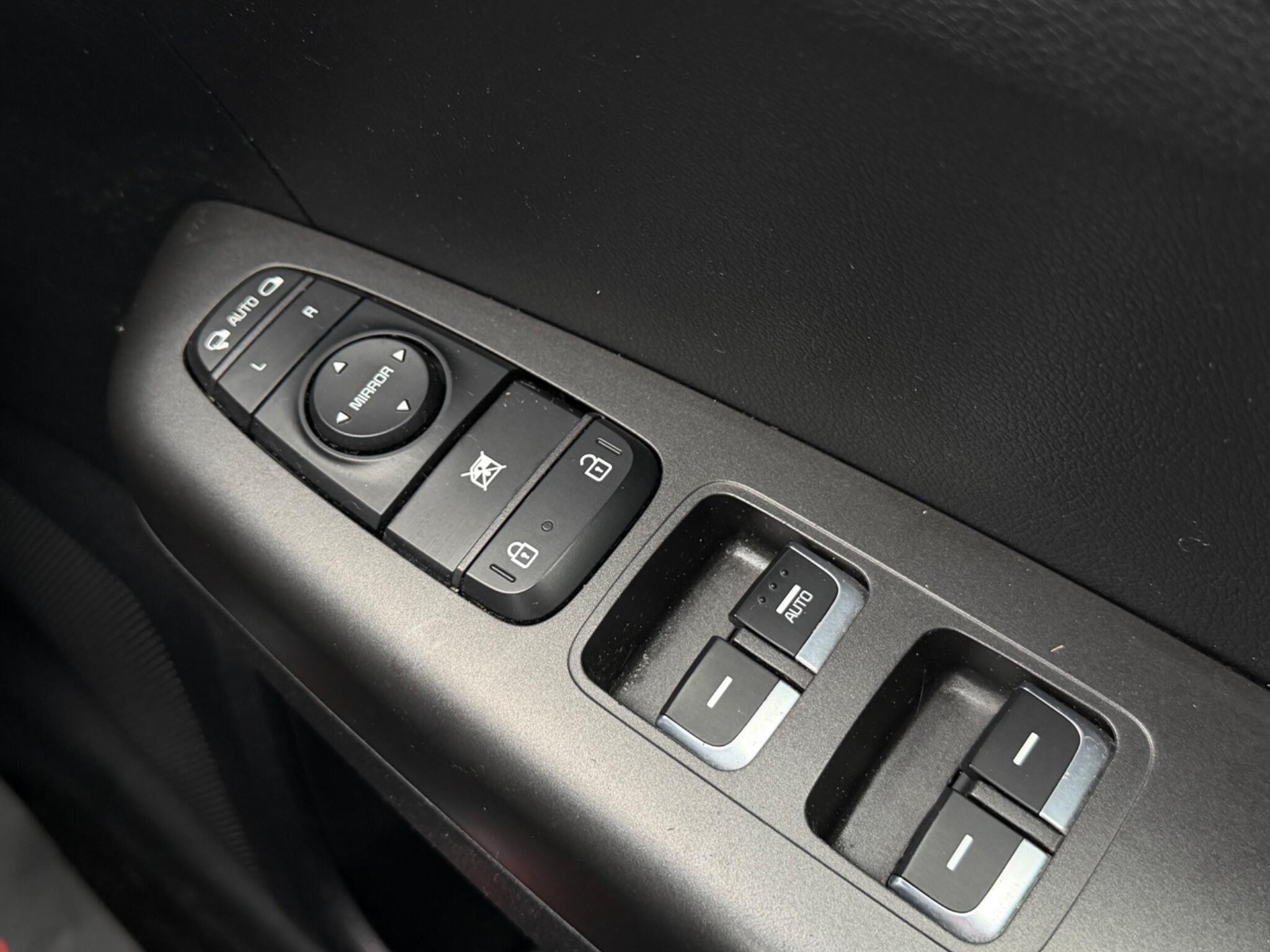 Kia Sportage - Image 29