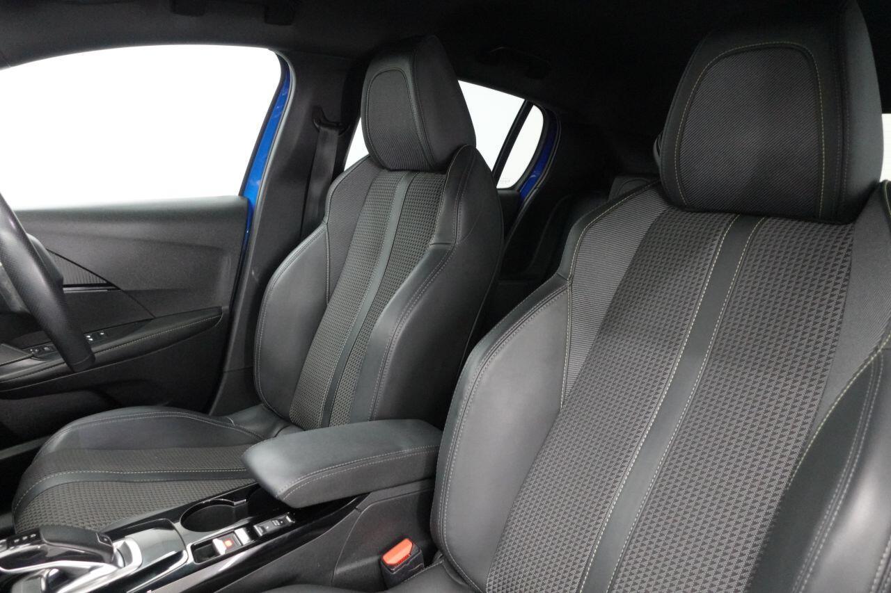 Peugeot 208 - Image 18