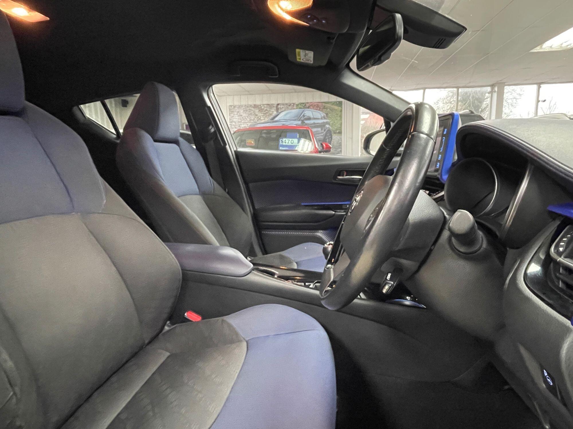 Toyota C-Hr - Image 24