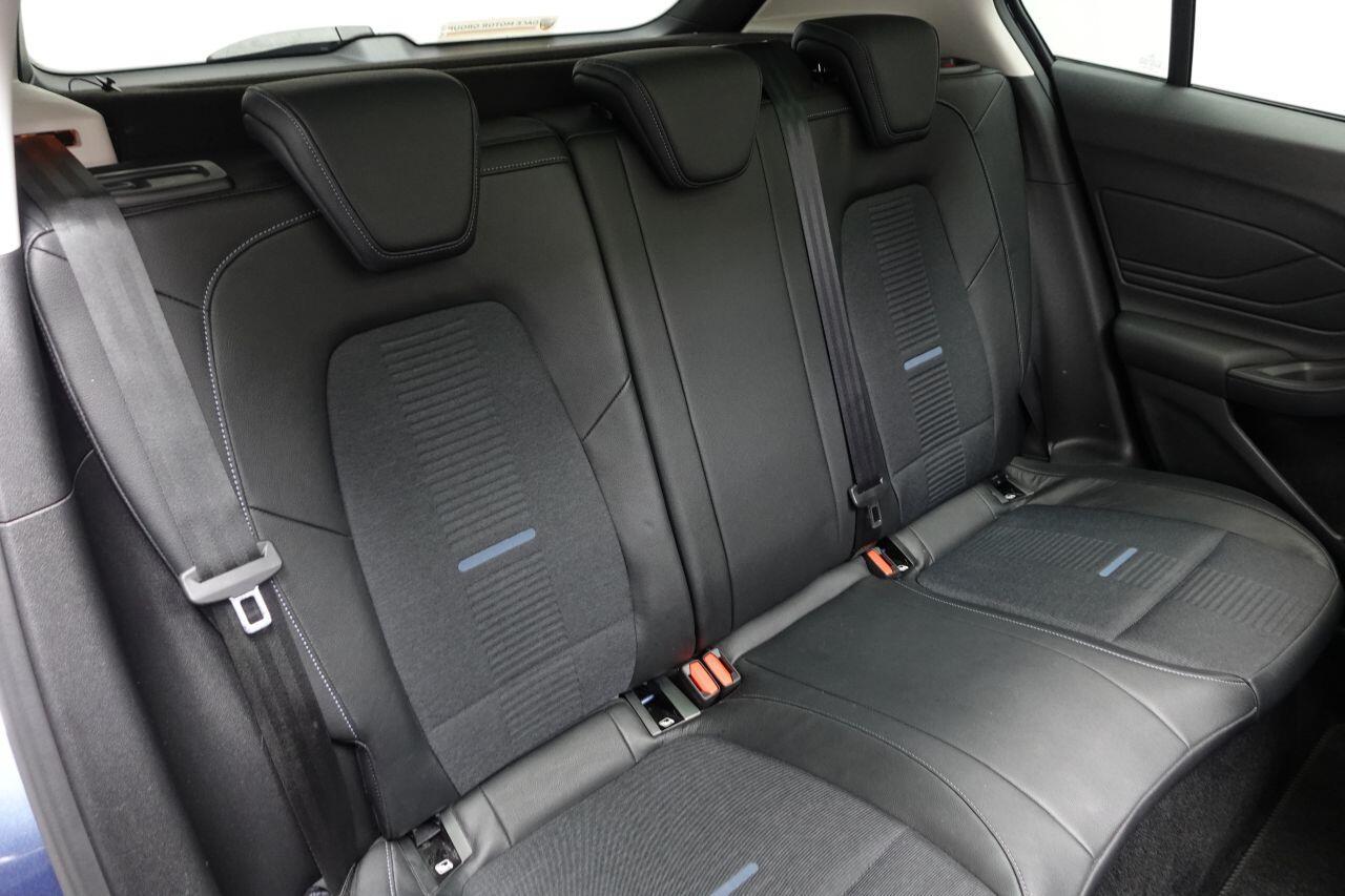 Ford Focus - Image 20