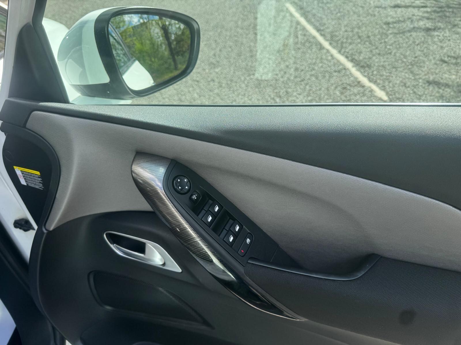 Citroen C4 Picasso - Image 46