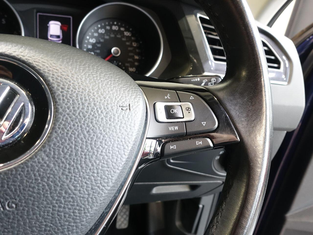 Volkswagen Tiguan - Image 20