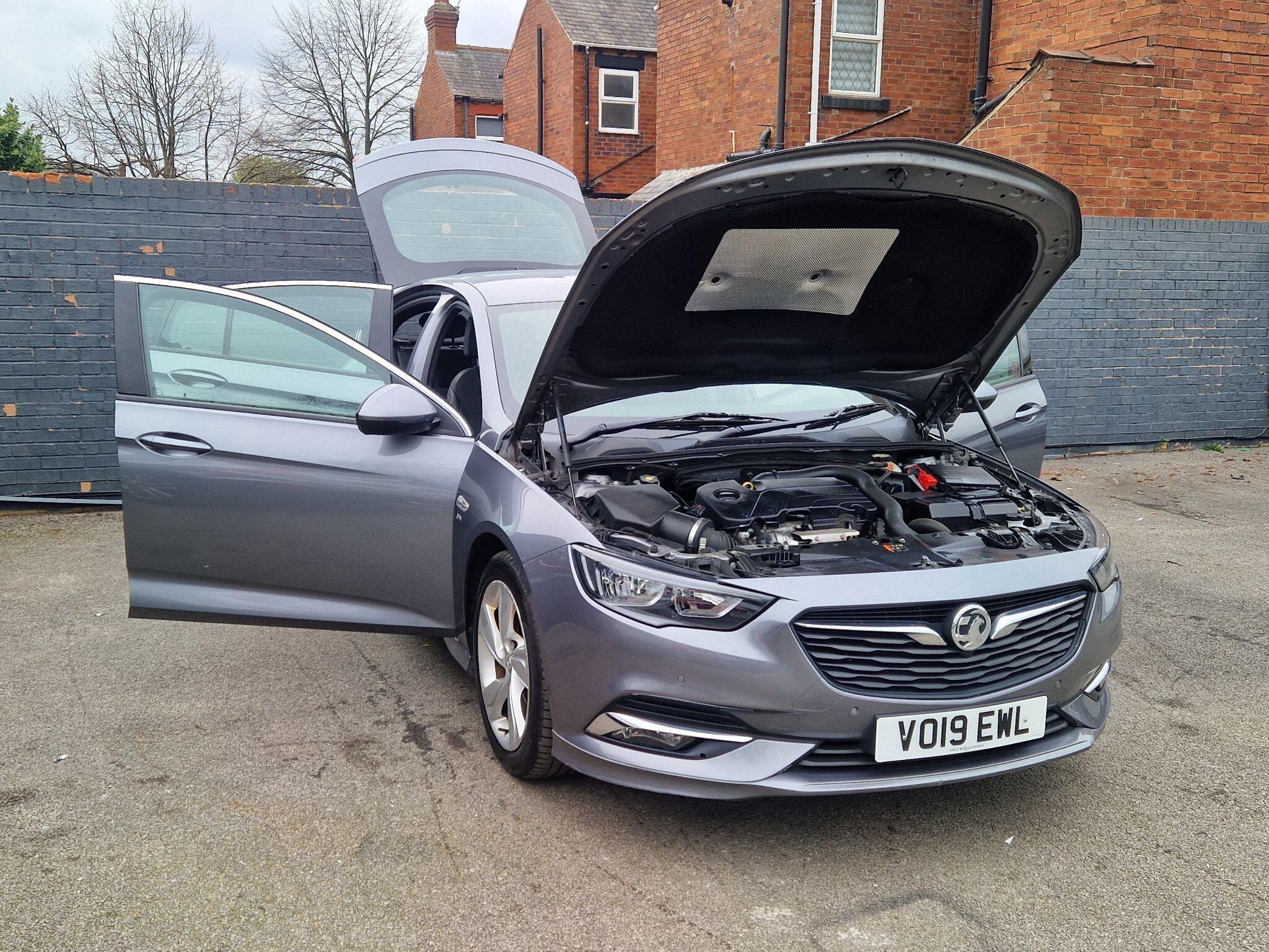 Vauxhall Insignia - Image 12