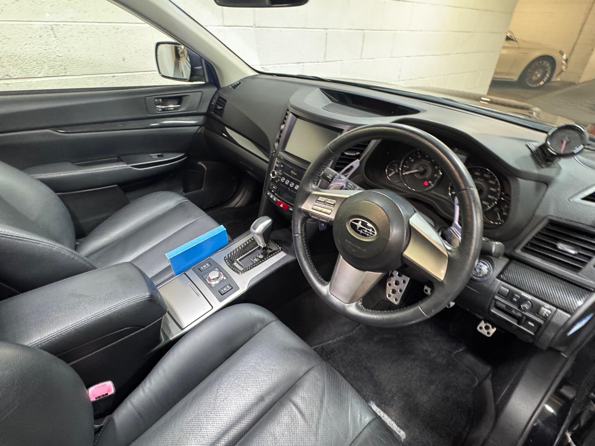 Subaru Legacy - Image 9