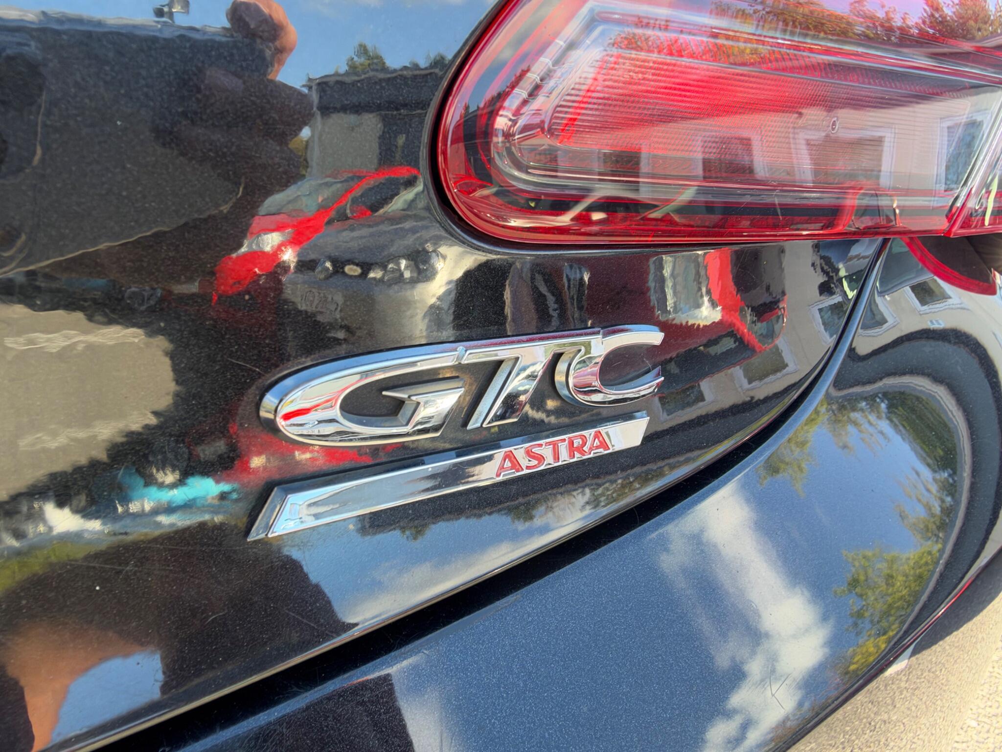 Vauxhall Astra GTC - Image 12