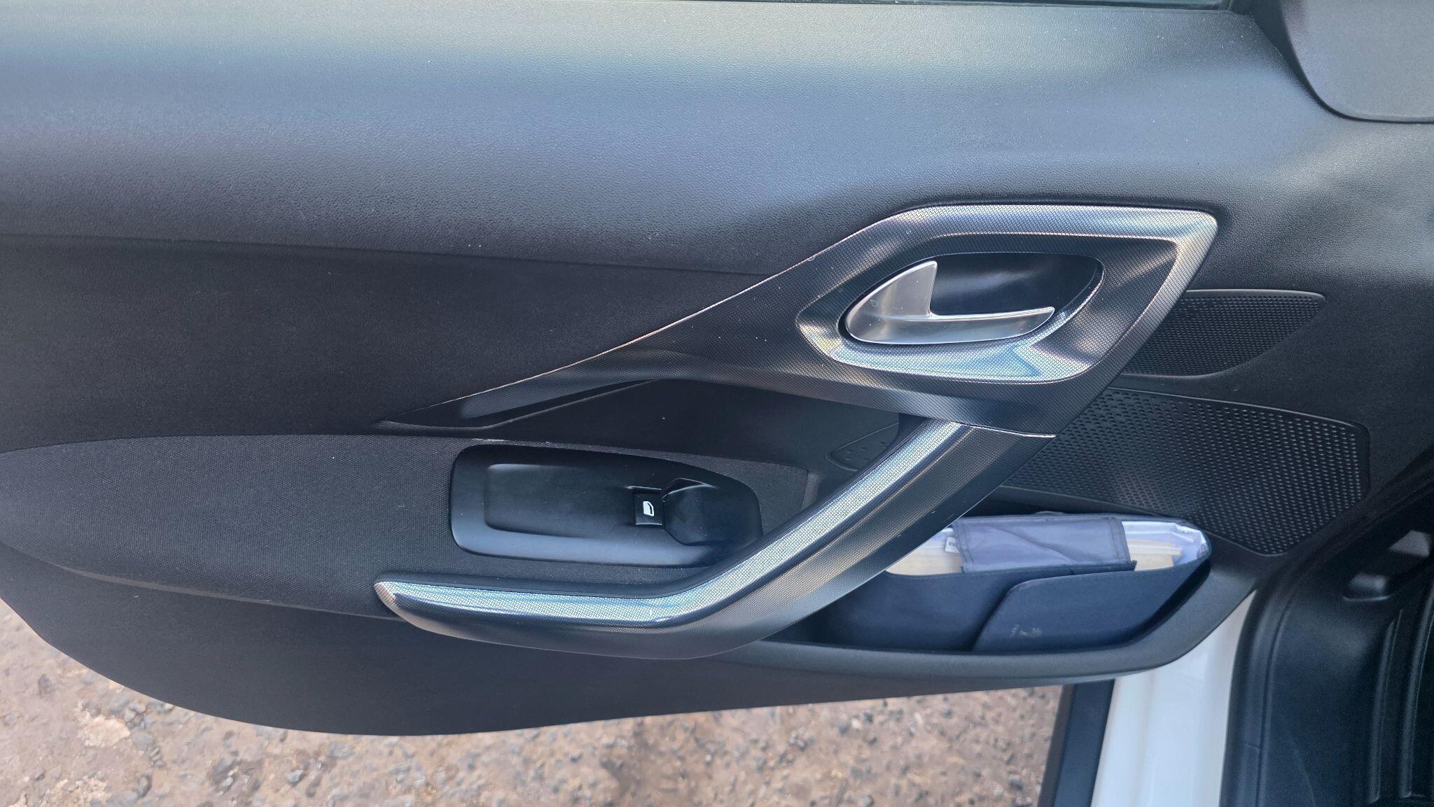 Peugeot 2008 - Image 37