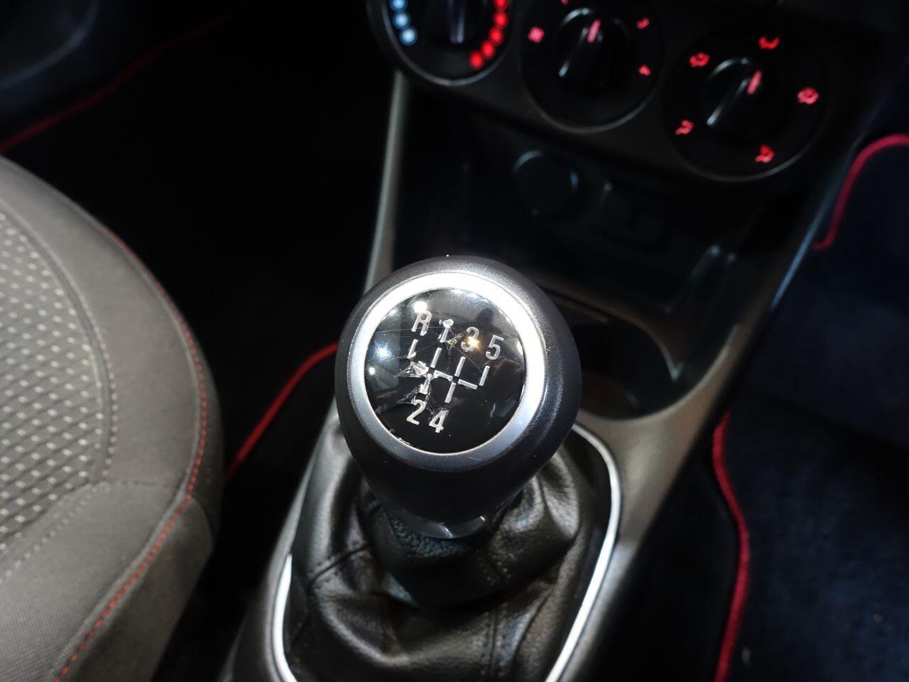 Vauxhall Corsa - Image 22