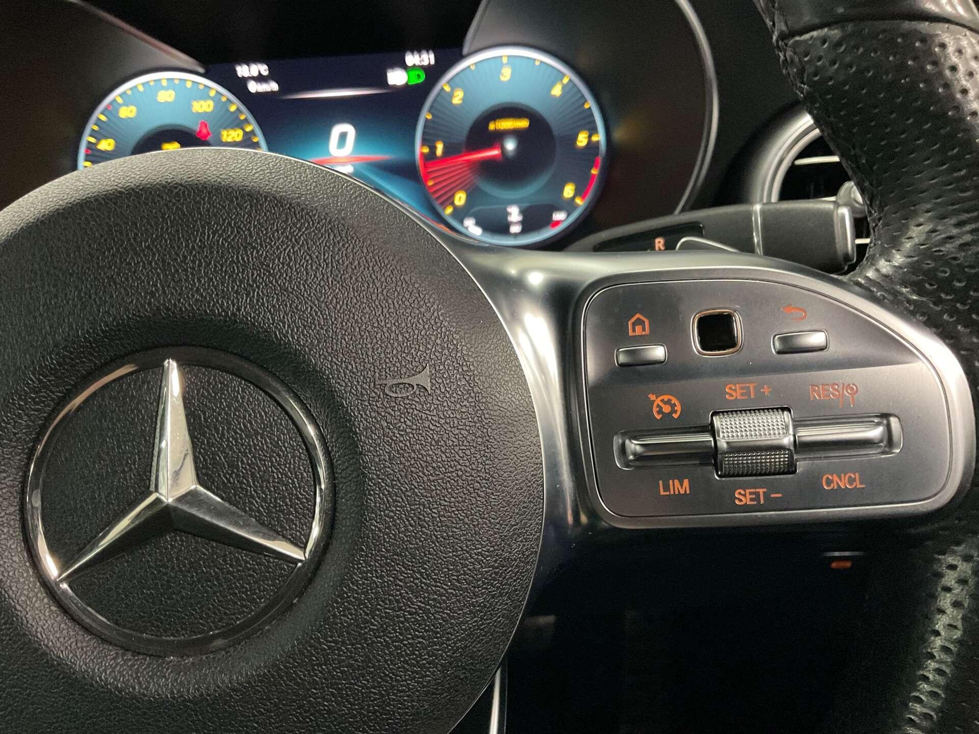Mercedes GLC - Image 23