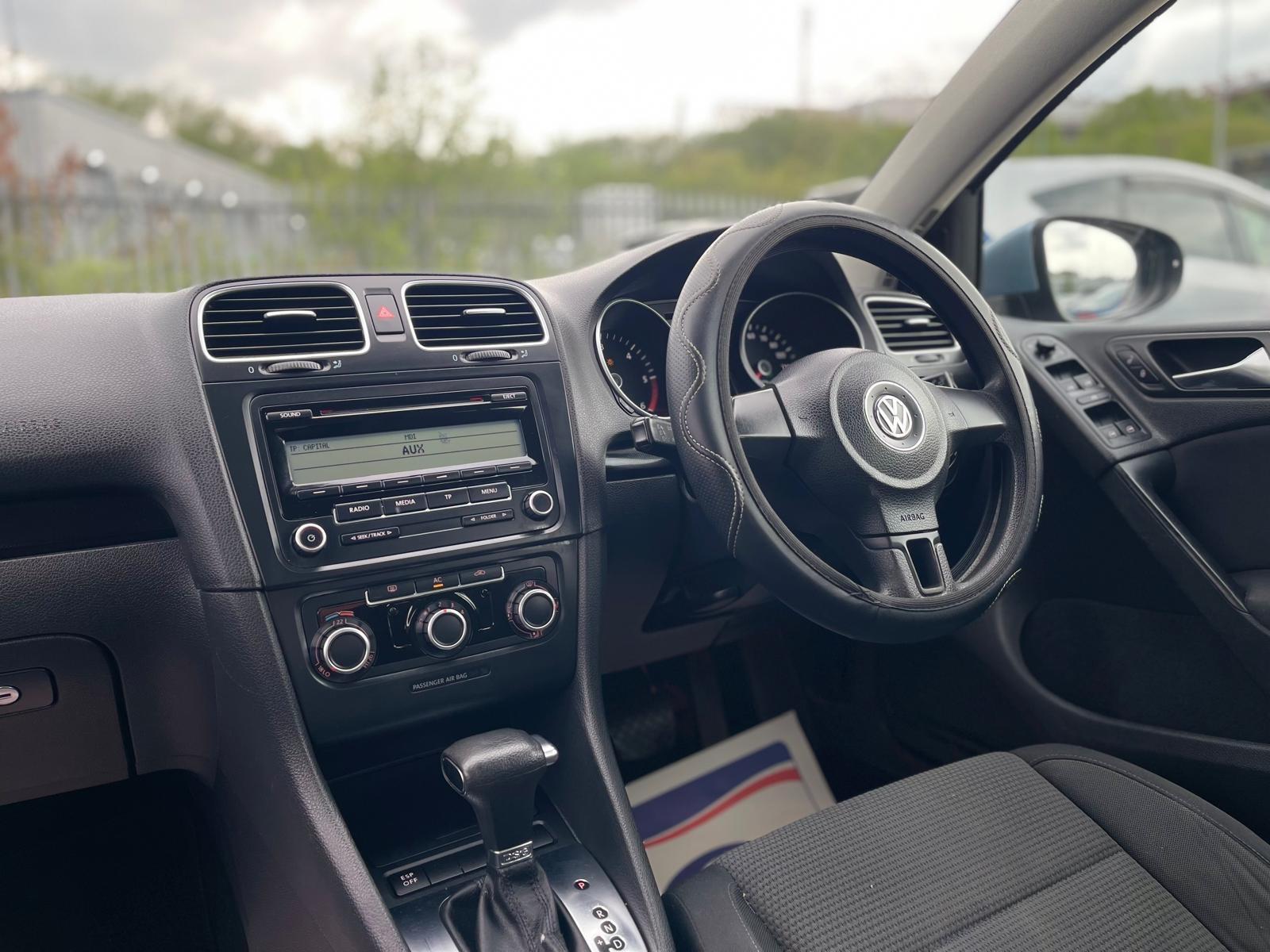 Volkswagen Golf - Image 20