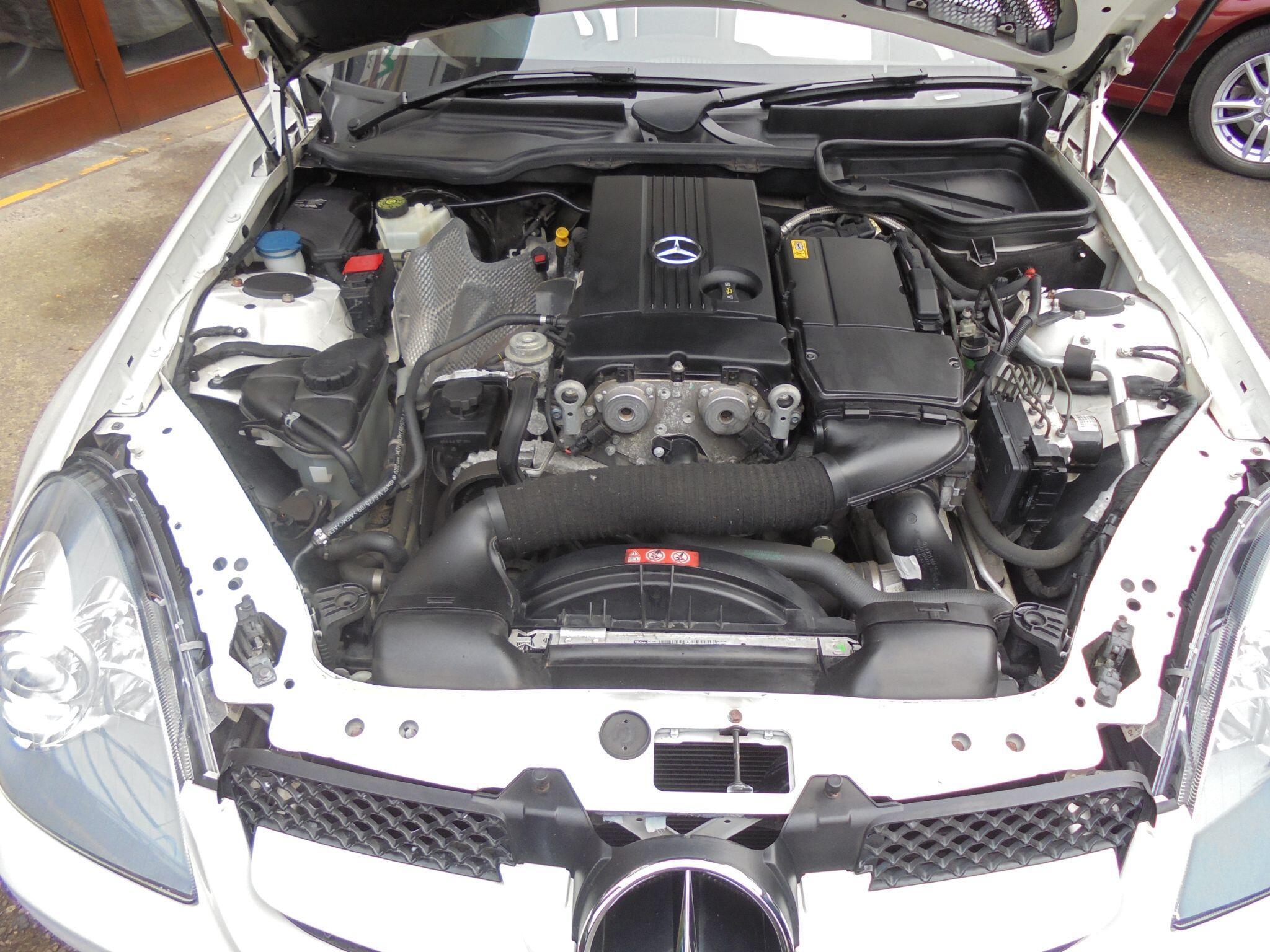 Mercedes SLK - Image 10