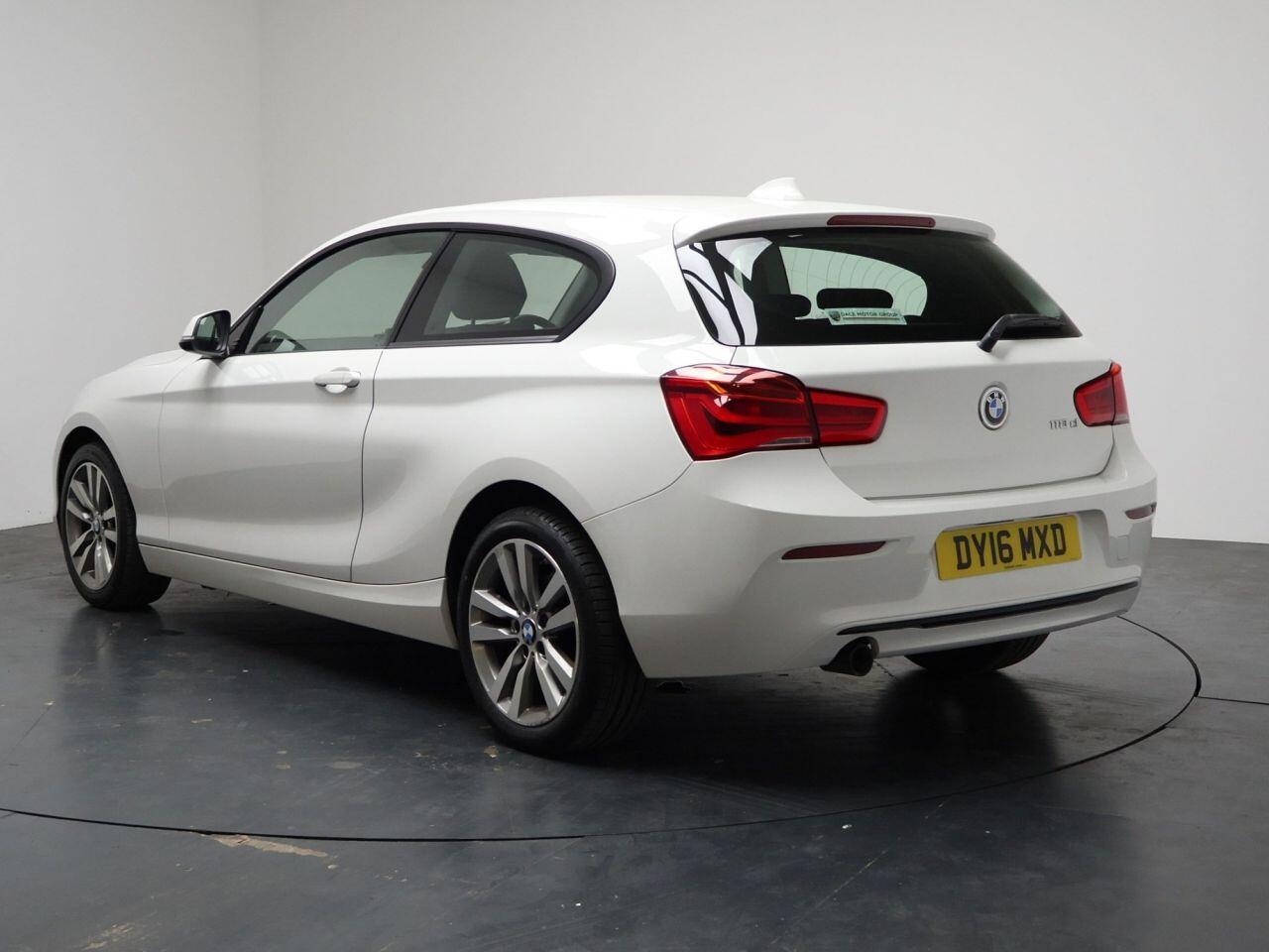BMW 1 Series - Image 9
