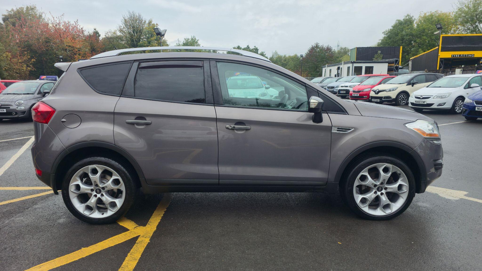 Ford Kuga - Image 4