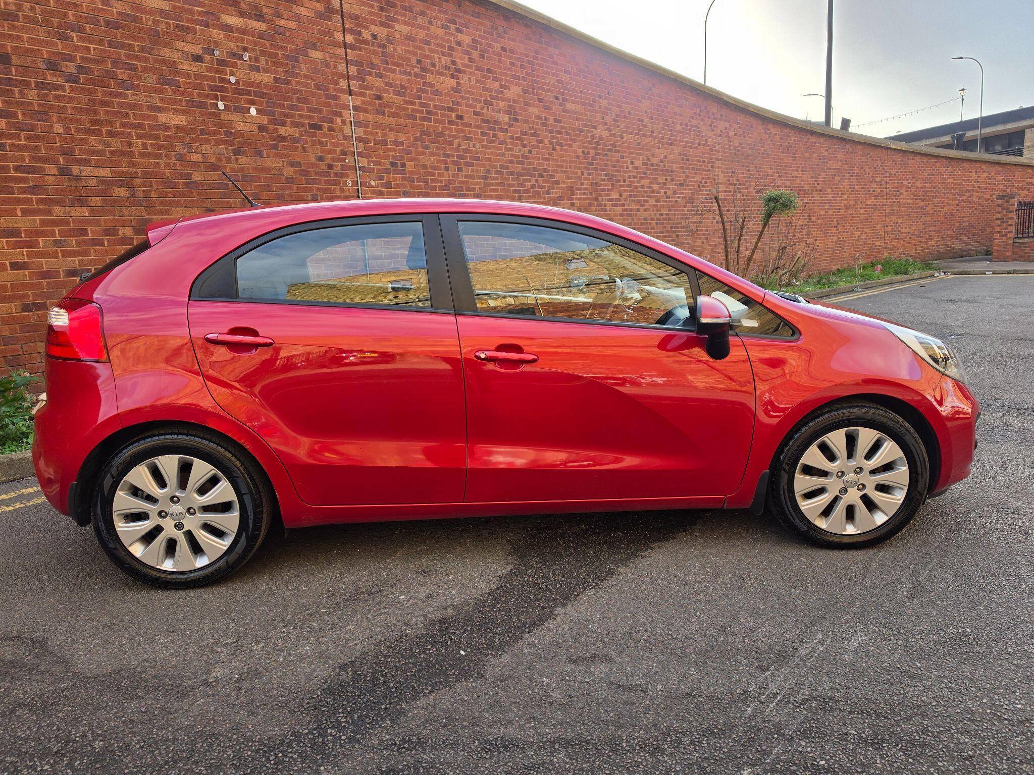 Kia Rio - Image 11