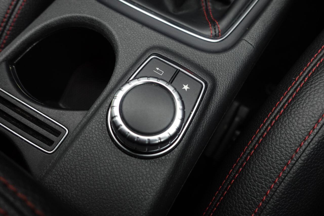 Mercedes-benz GLA - Image 33