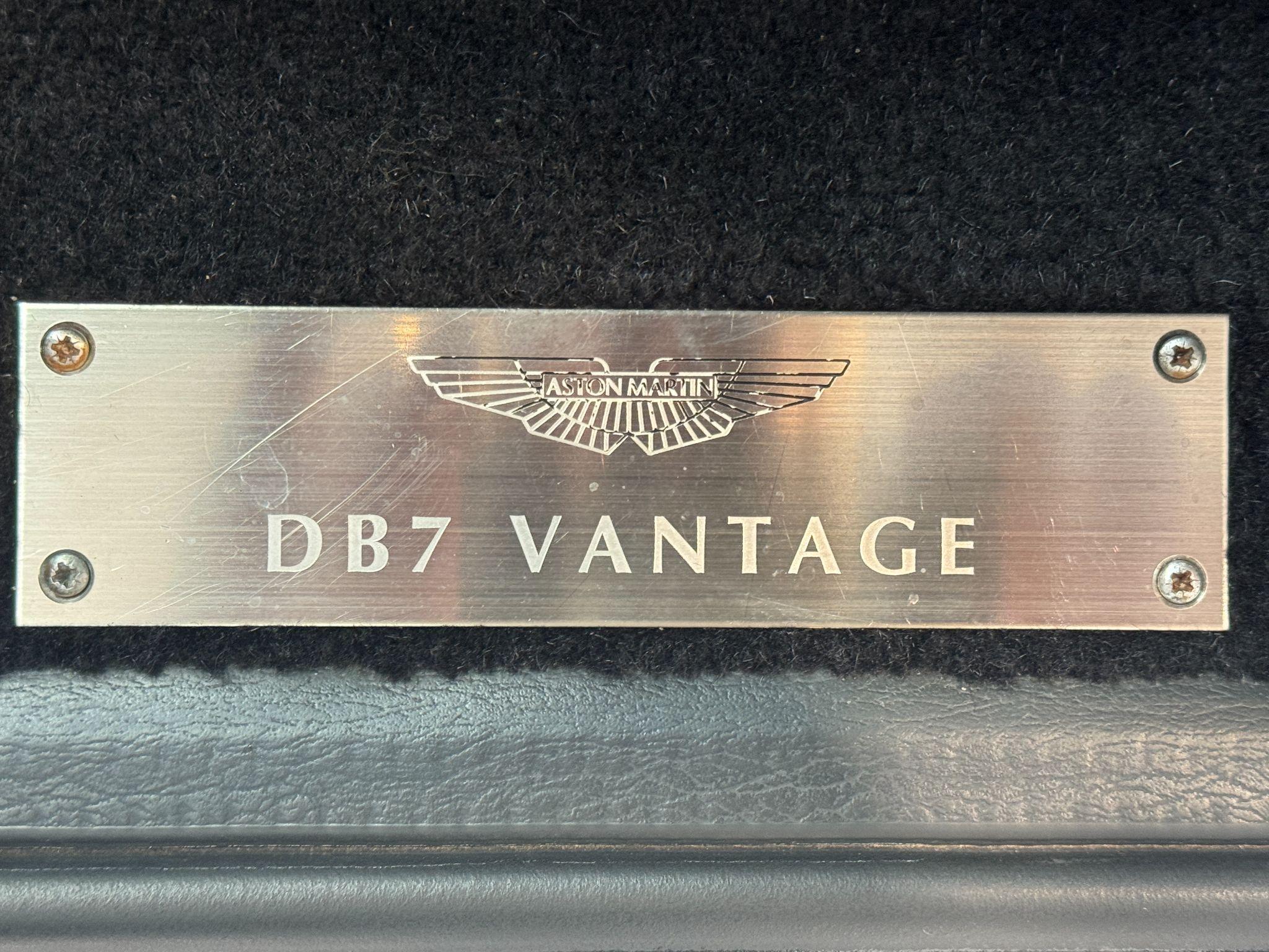 Aston Martin DB7 - Image 36