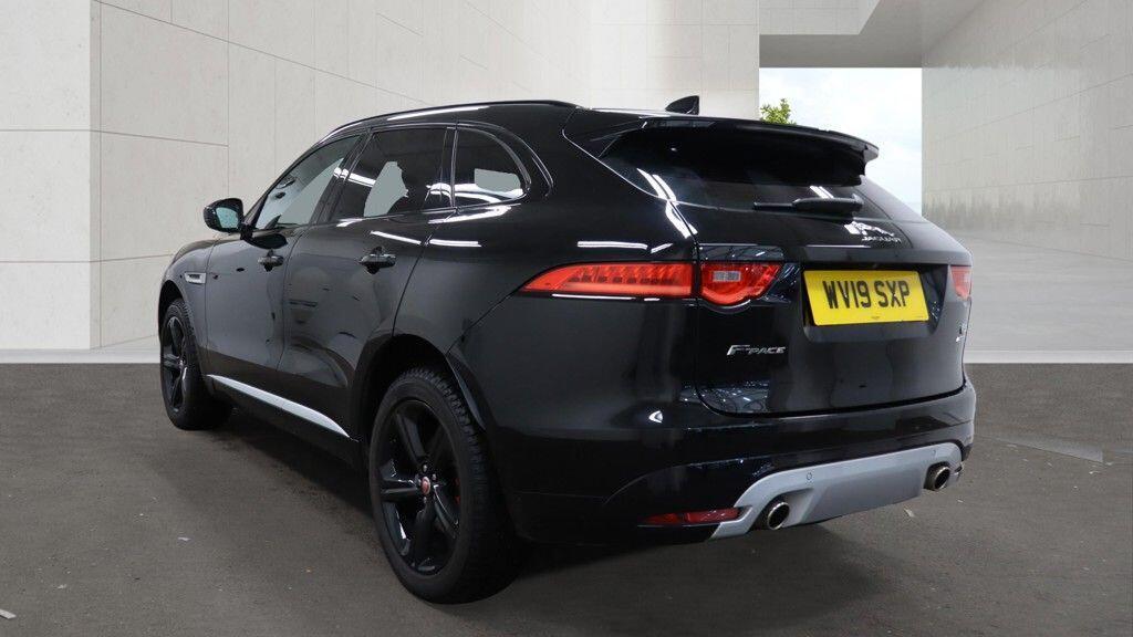 Jaguar F-Pace - Image 5