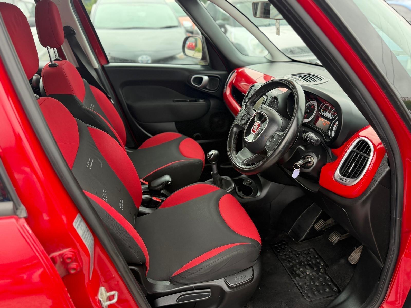 Fiat 500L - Image 9