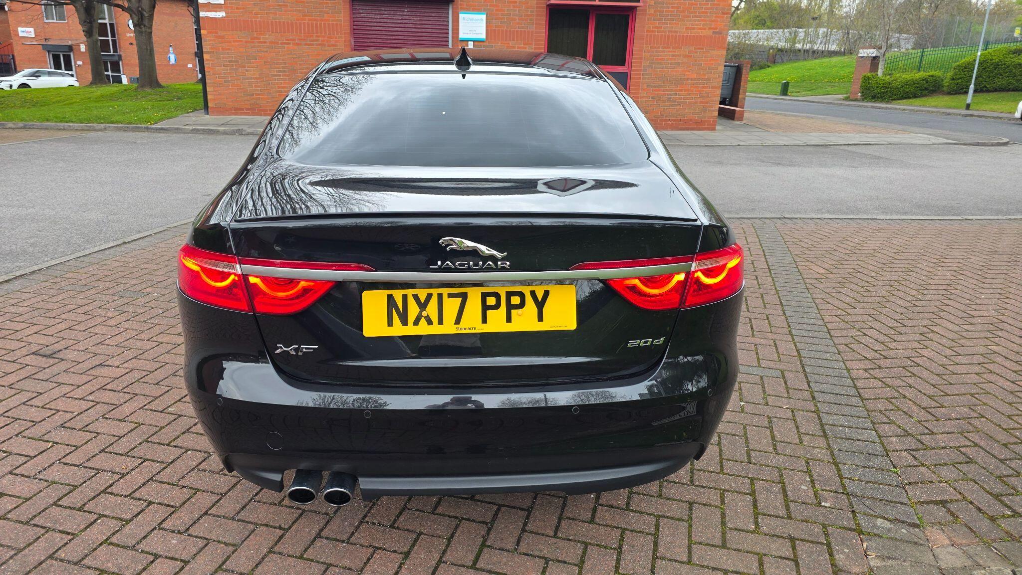 Jaguar XF - Image 16