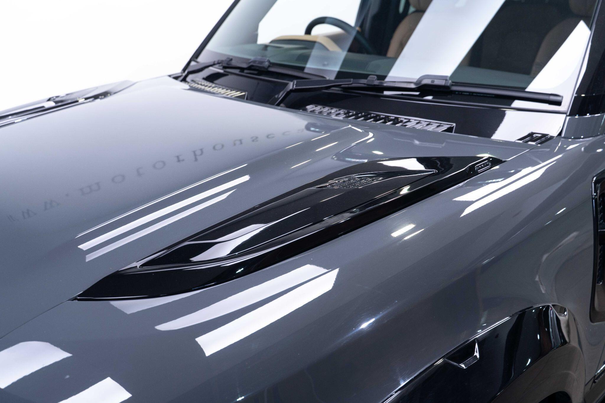 Land Rover Defender 110 - Image 31