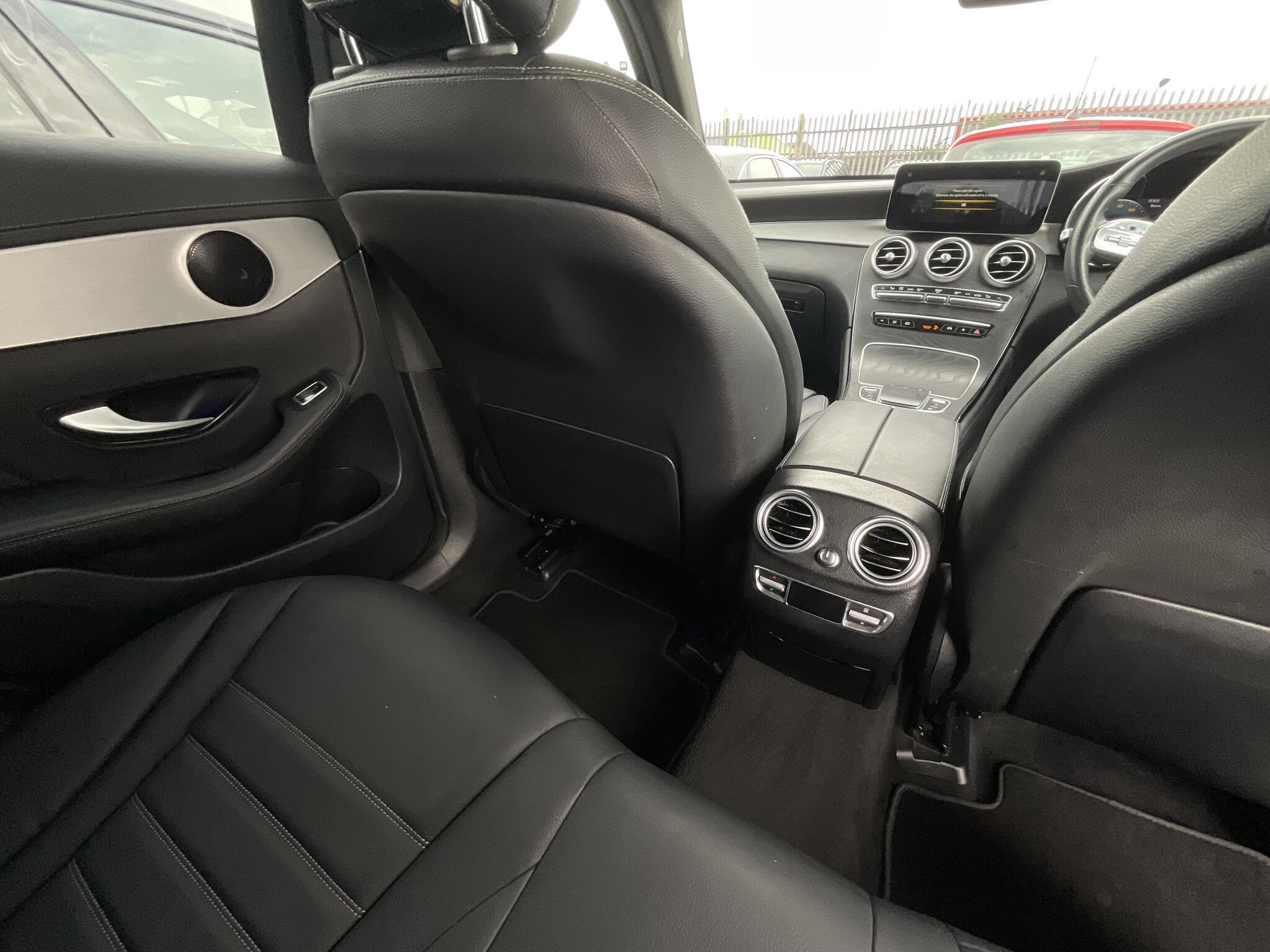 Mercedes GLC - Image 19