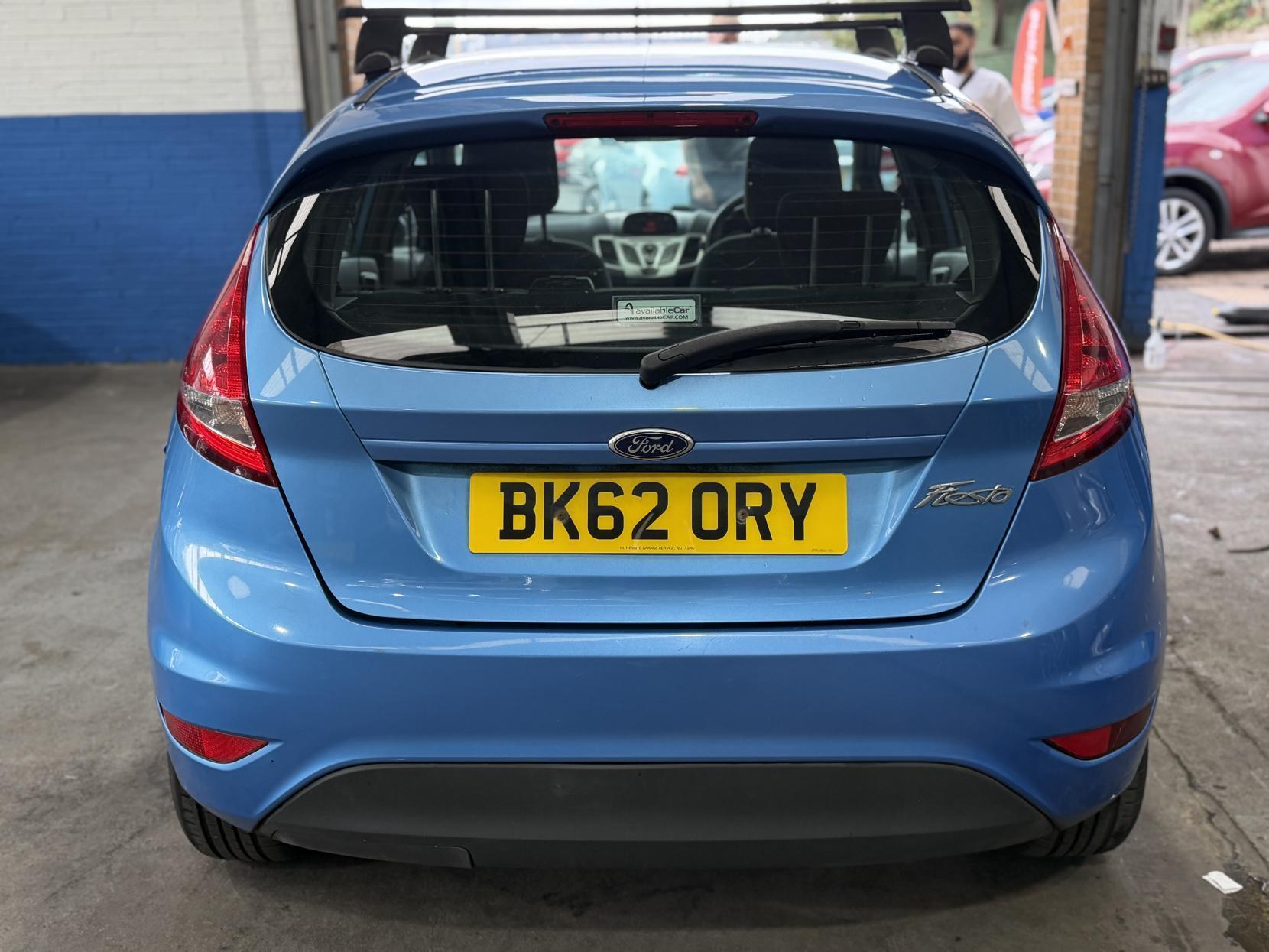 Ford Fiesta - Image 8