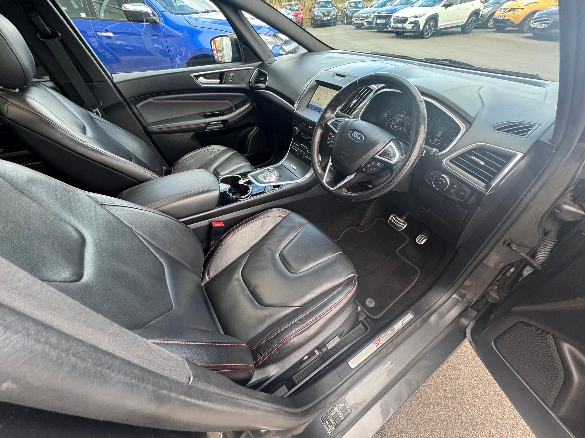 Ford S-MAX - Image 4
