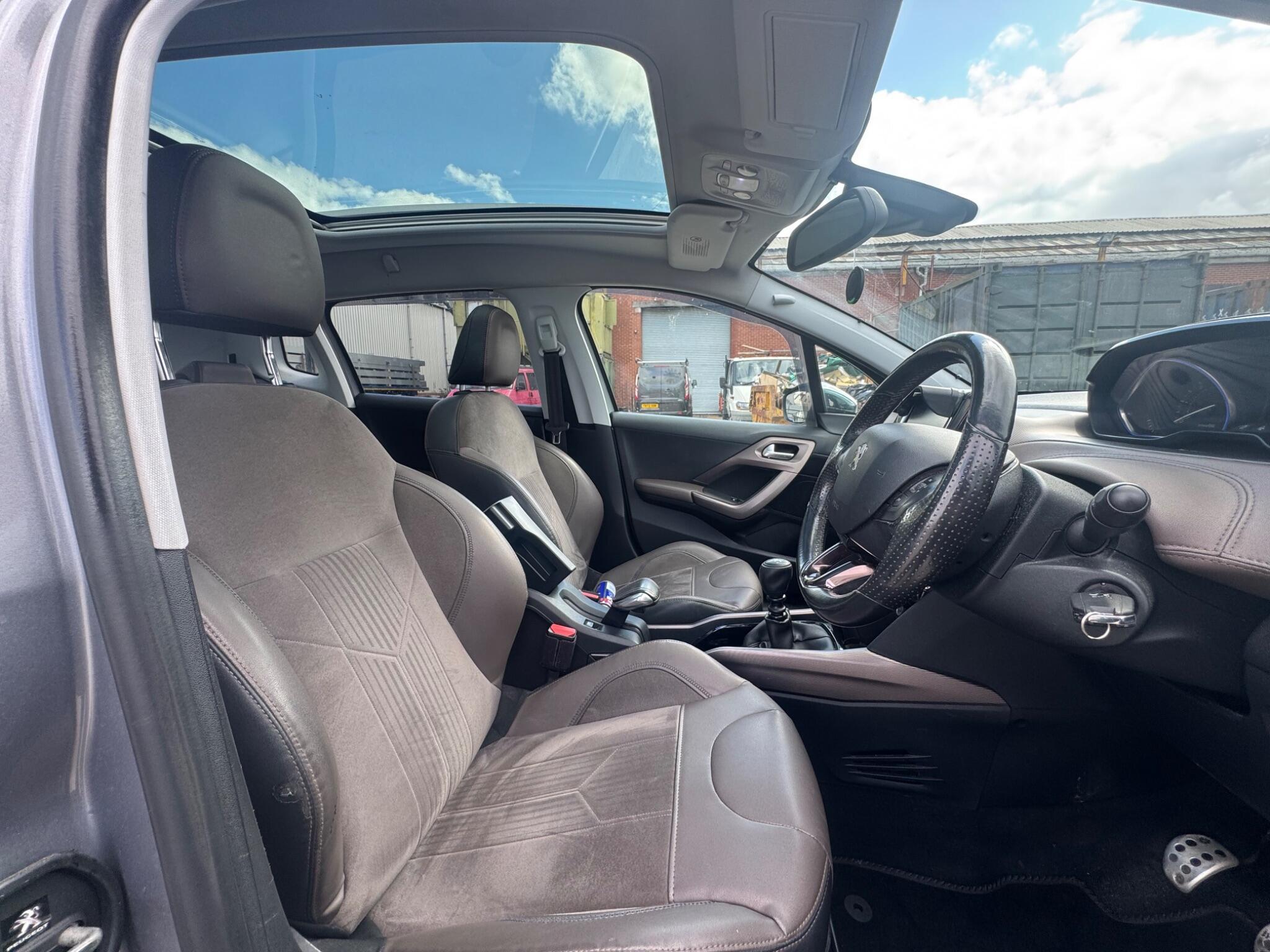 Peugeot 2008 - Image 13
