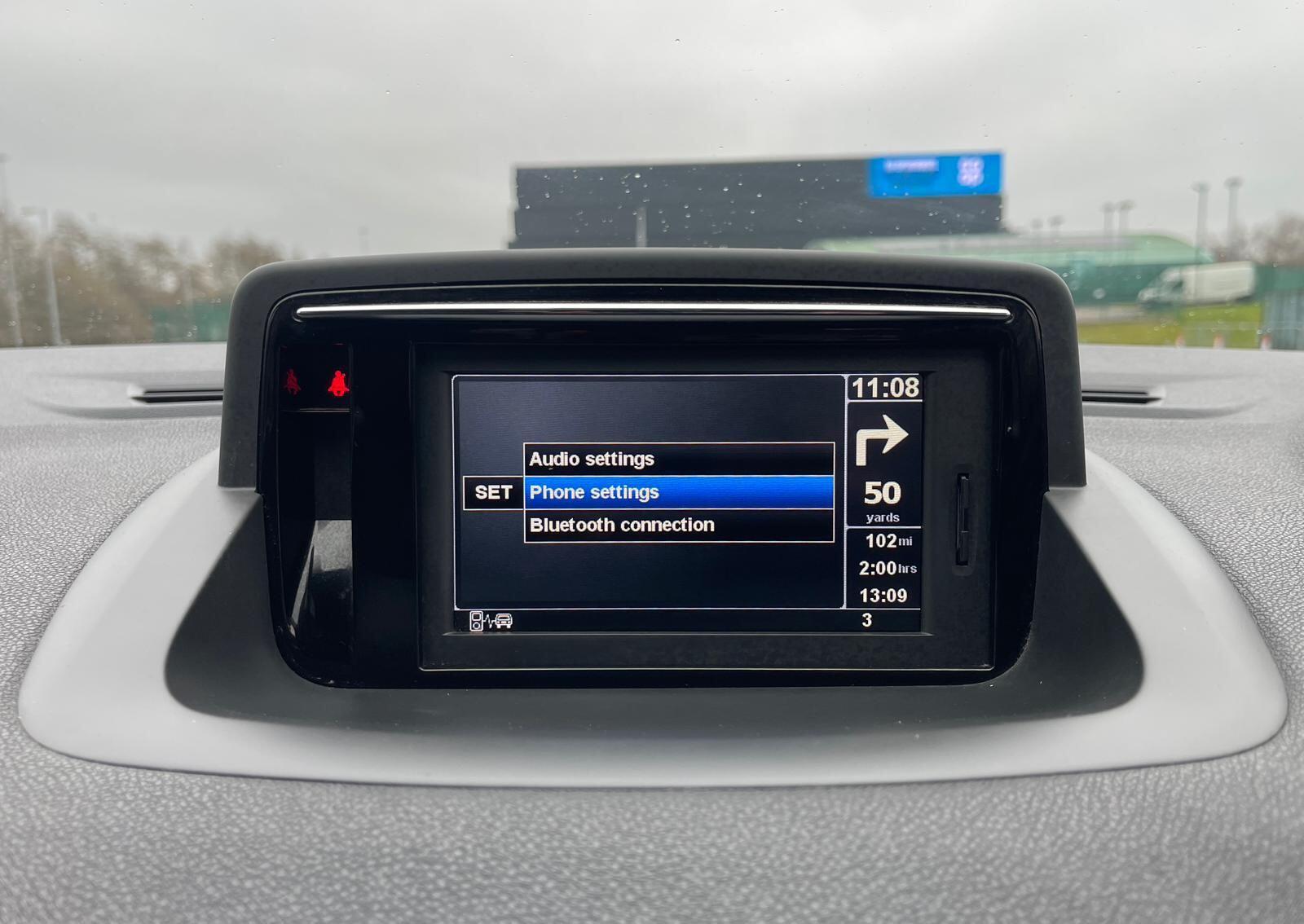 Renault Megane - Image 39