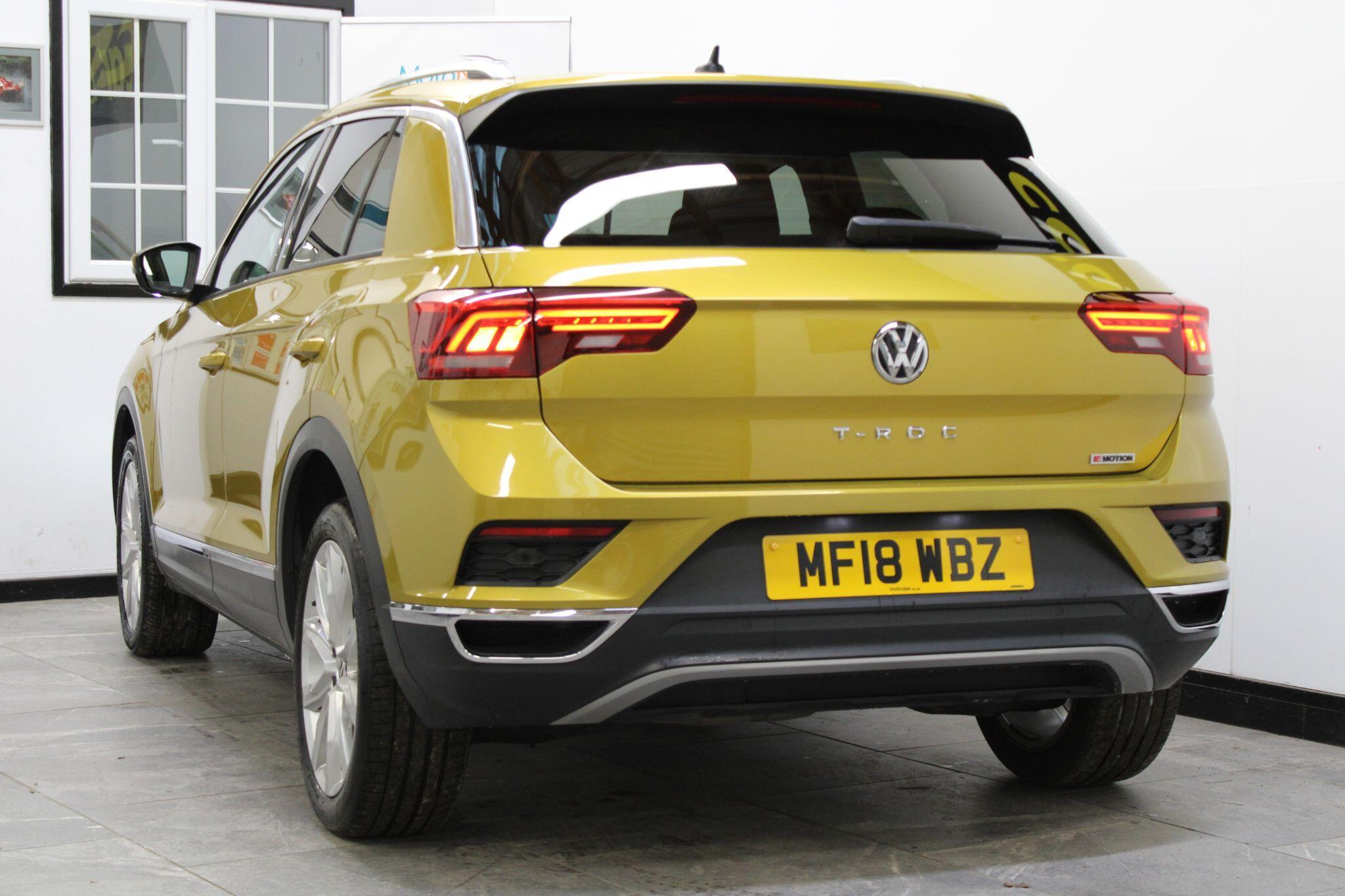 Volkswagen T-Roc - Image 18