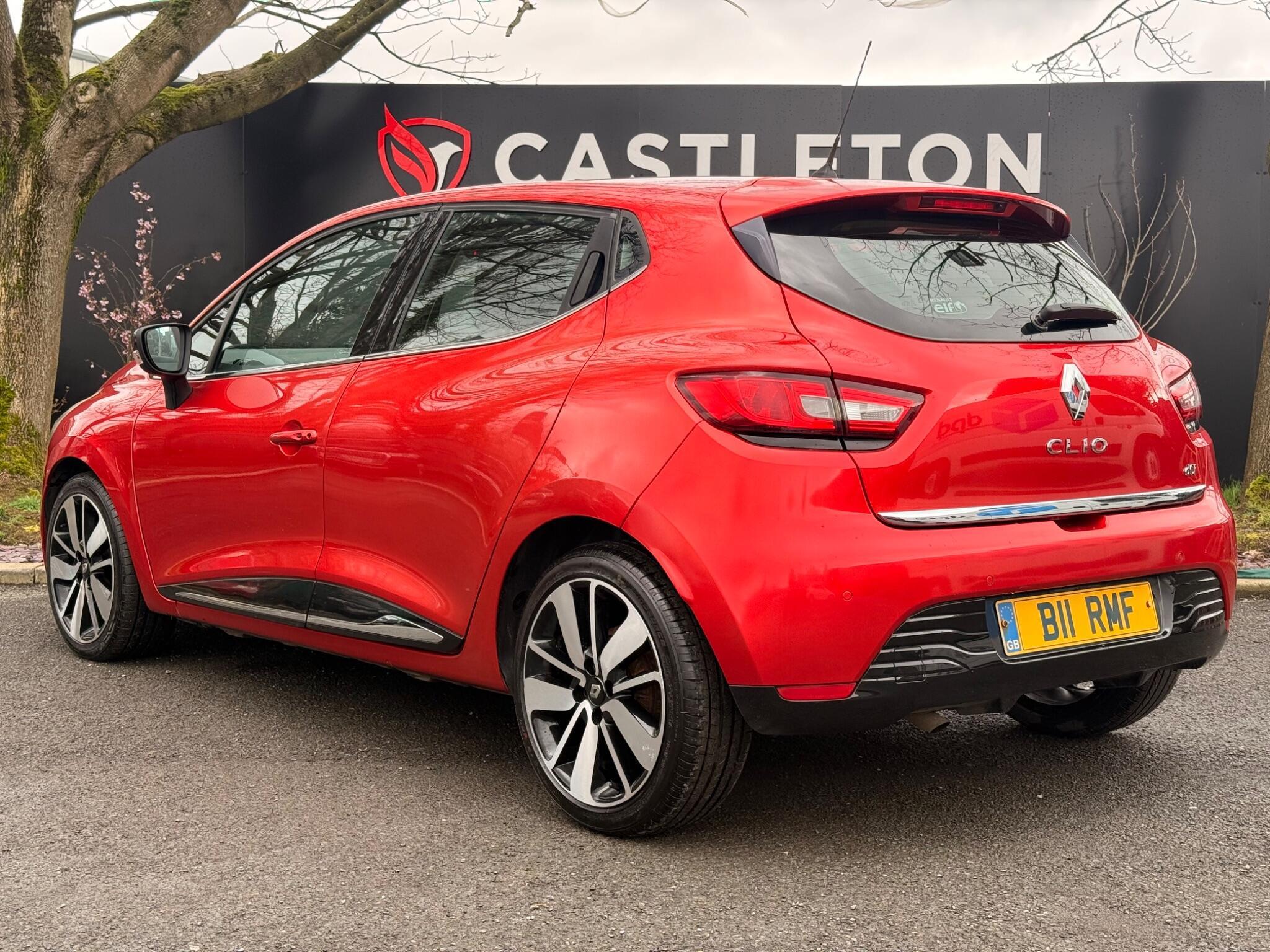 Renault Clio - Image 20