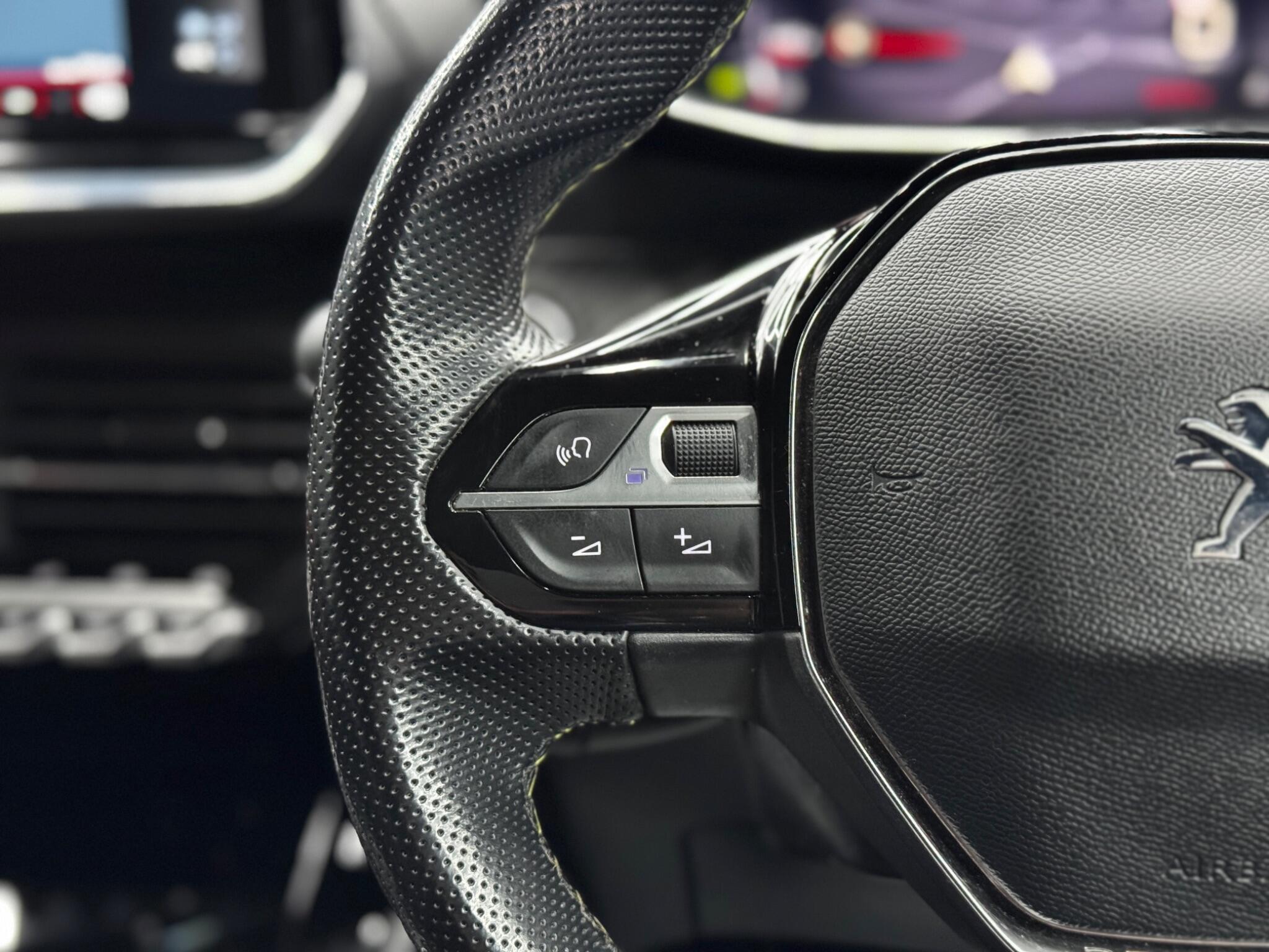 Peugeot 208 - Image 20