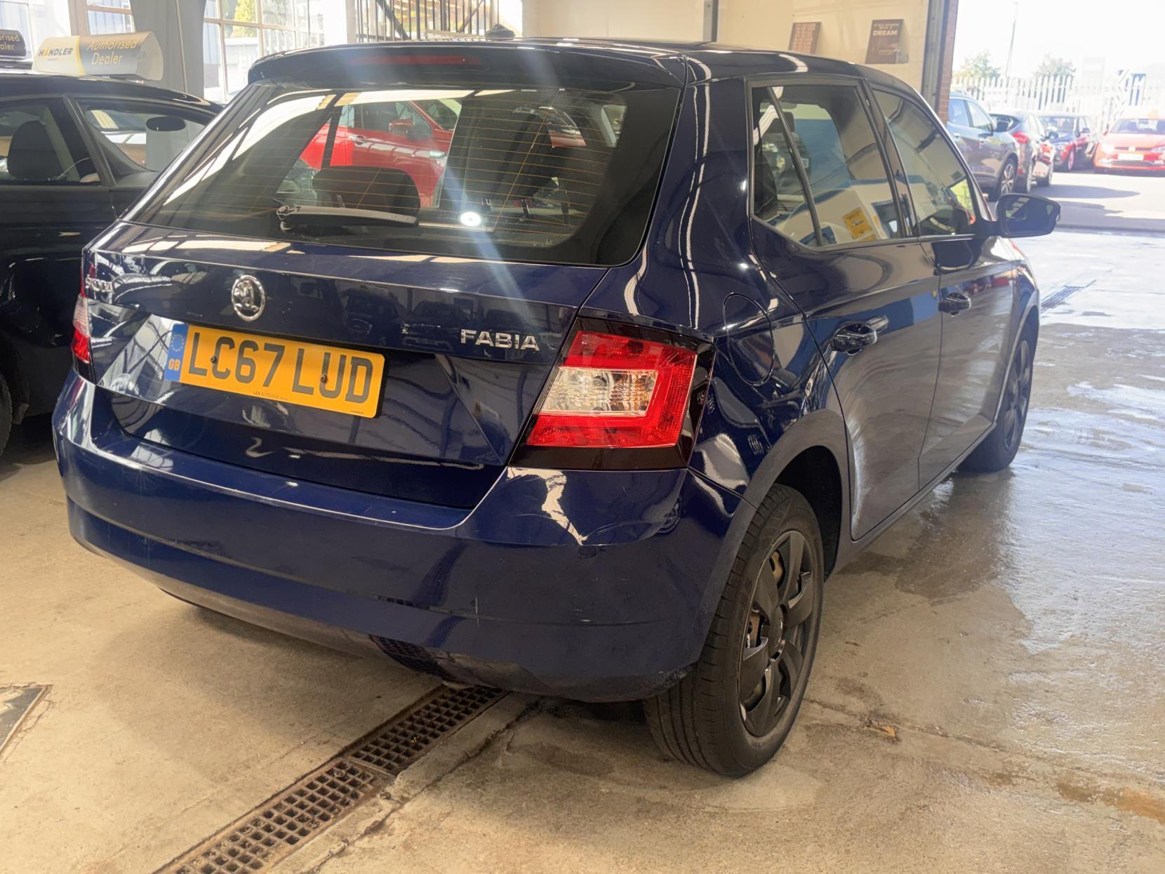 Skoda Fabia - Image 12