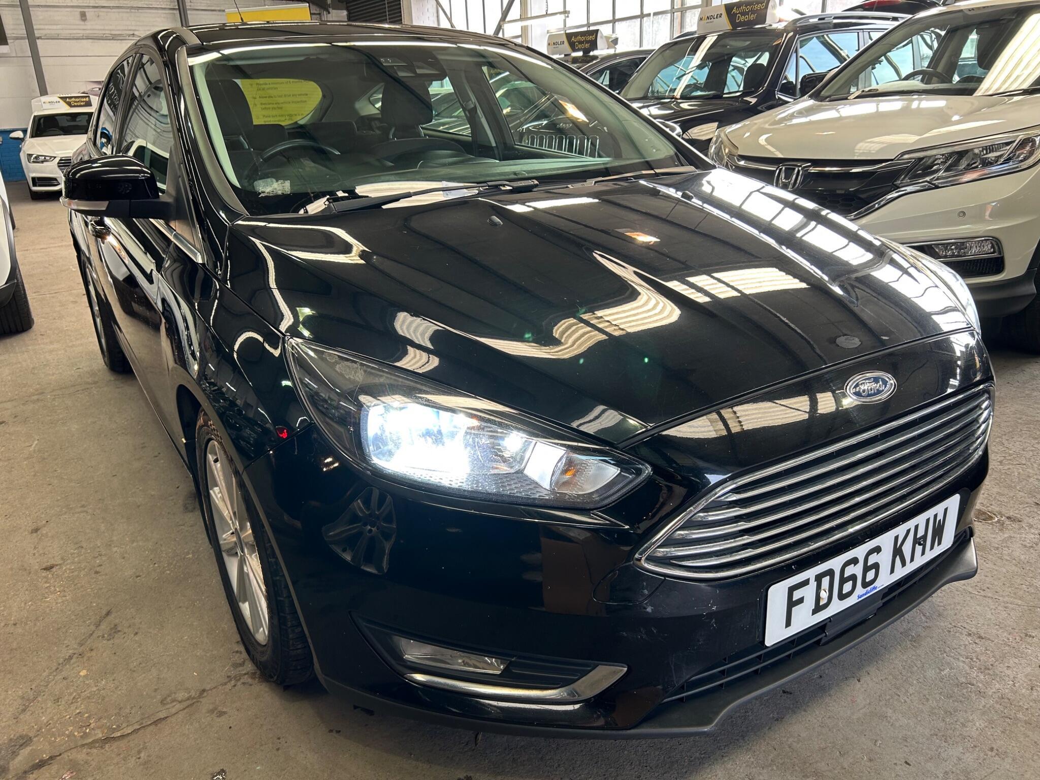 Ford Focus - Image 33