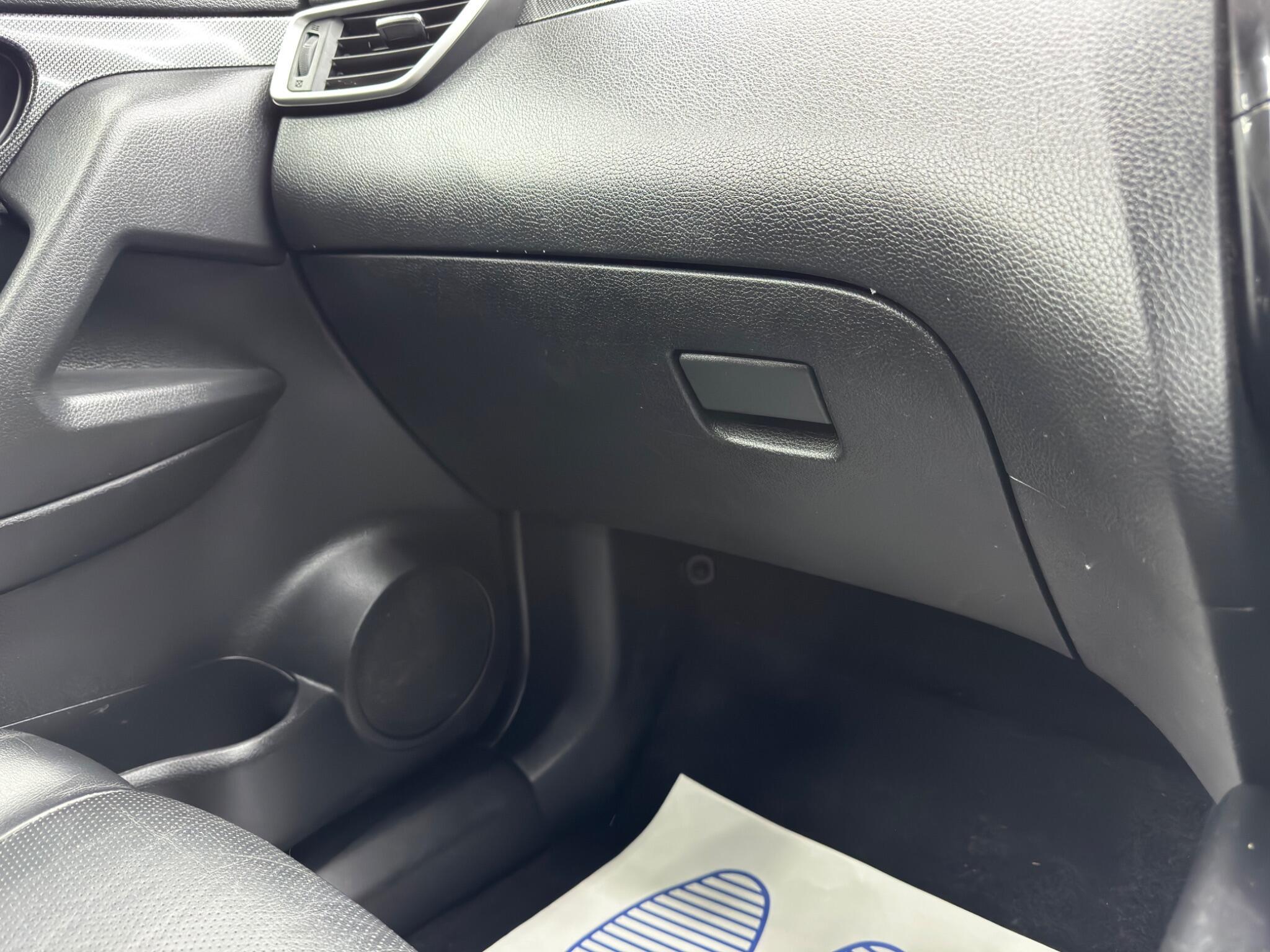 Nissan X-Trail - Image 34