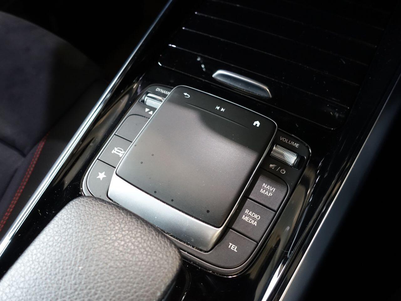 Mercedes-benz GLA - Image 24