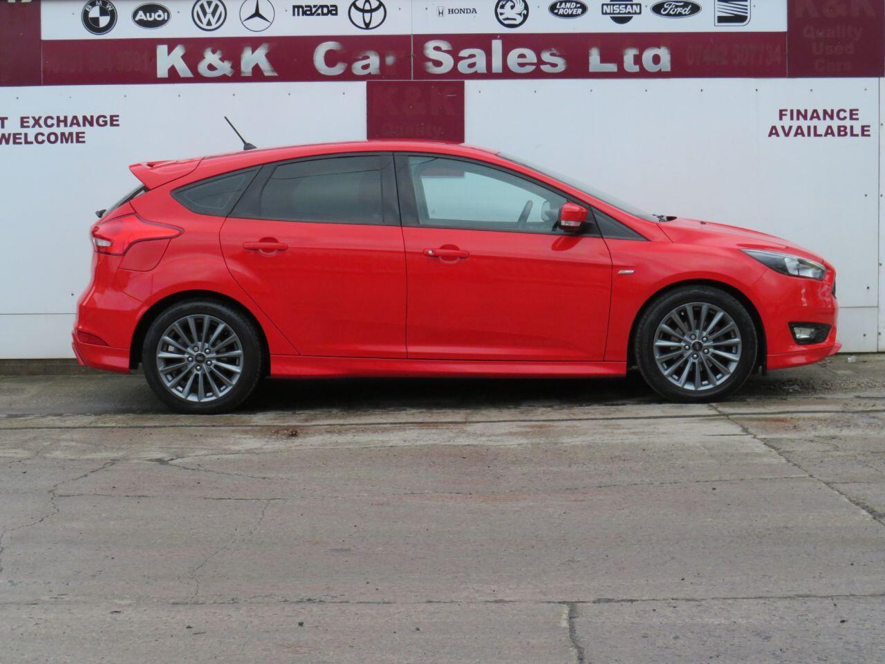 Ford Focus - Image 4