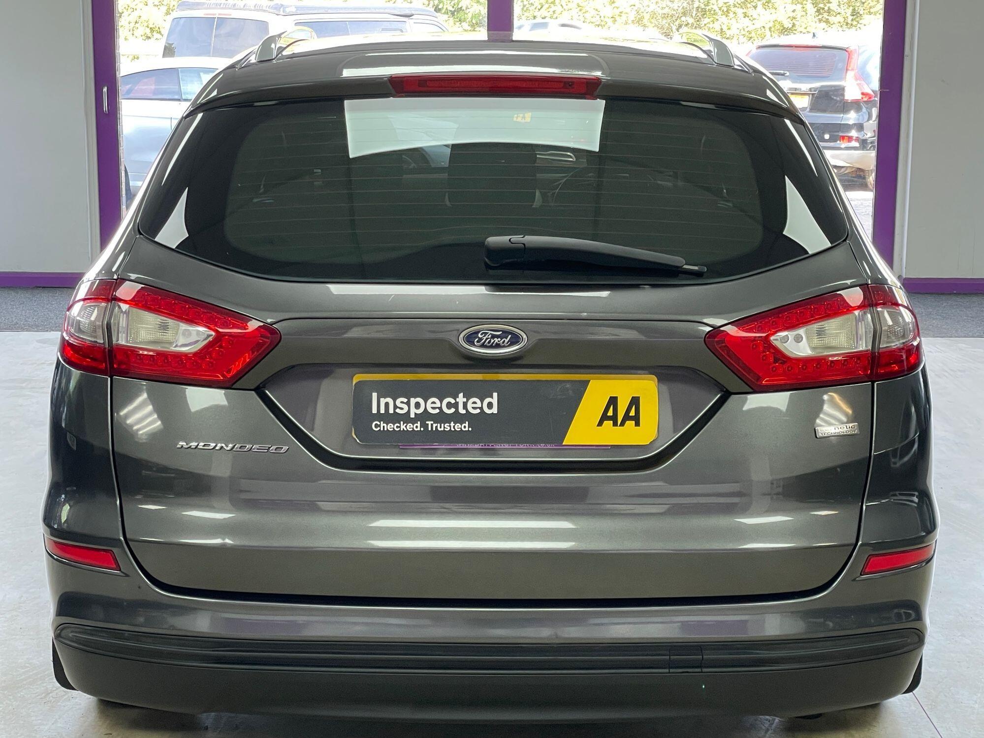 Ford Mondeo - Image 10