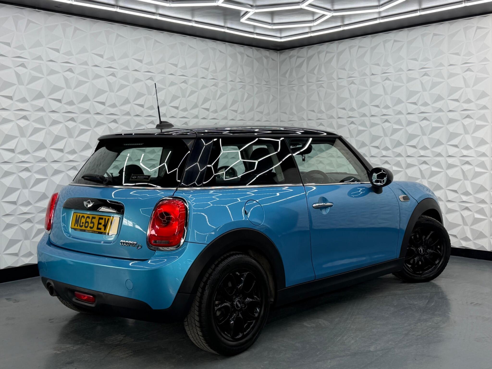 MINI Hatch - Image 3