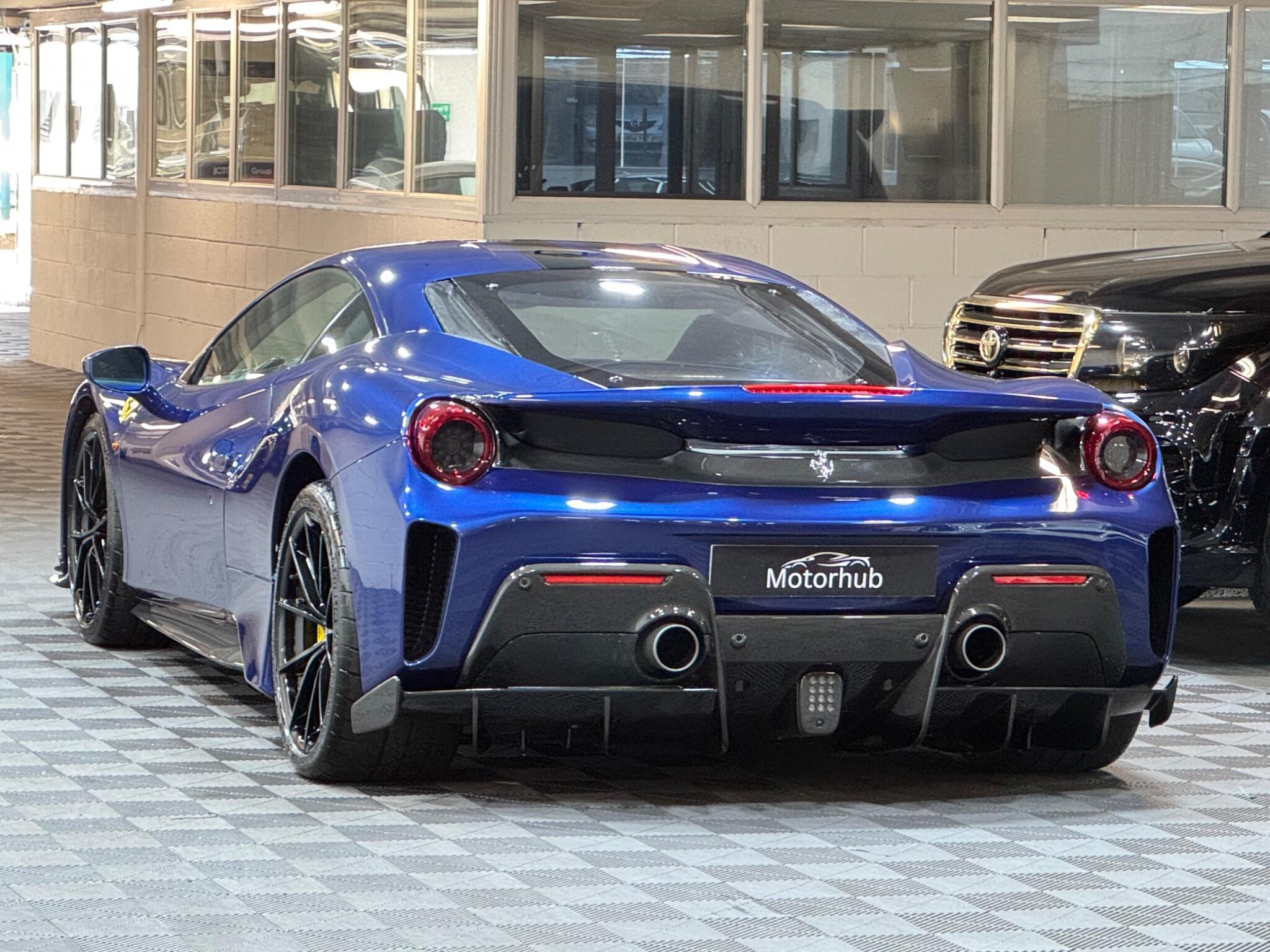 Ferrari 488 Pista - Image 3