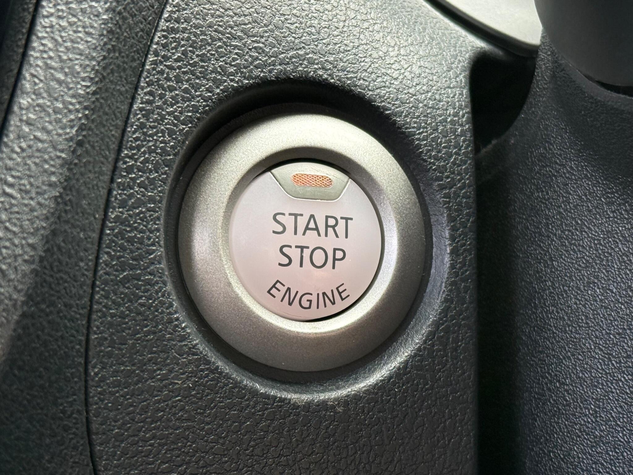 Nissan Juke - Image 33