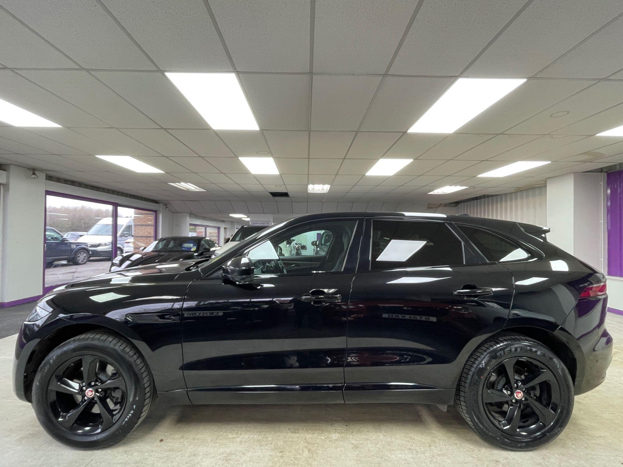 Jaguar F-Pace - Image 14