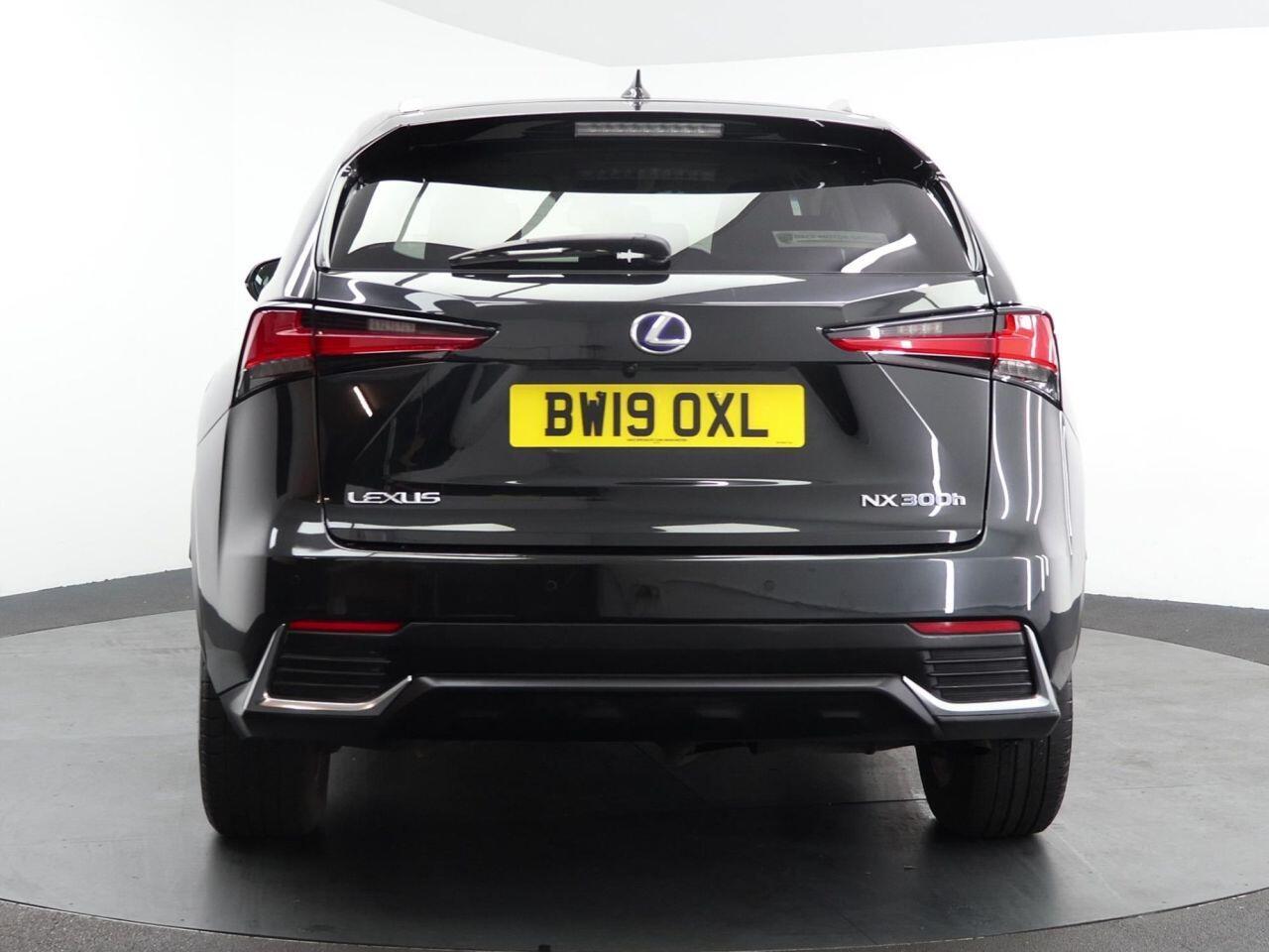 Lexus NX - Image 11