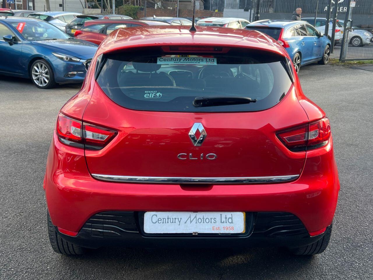 Renault Clio - Image 12